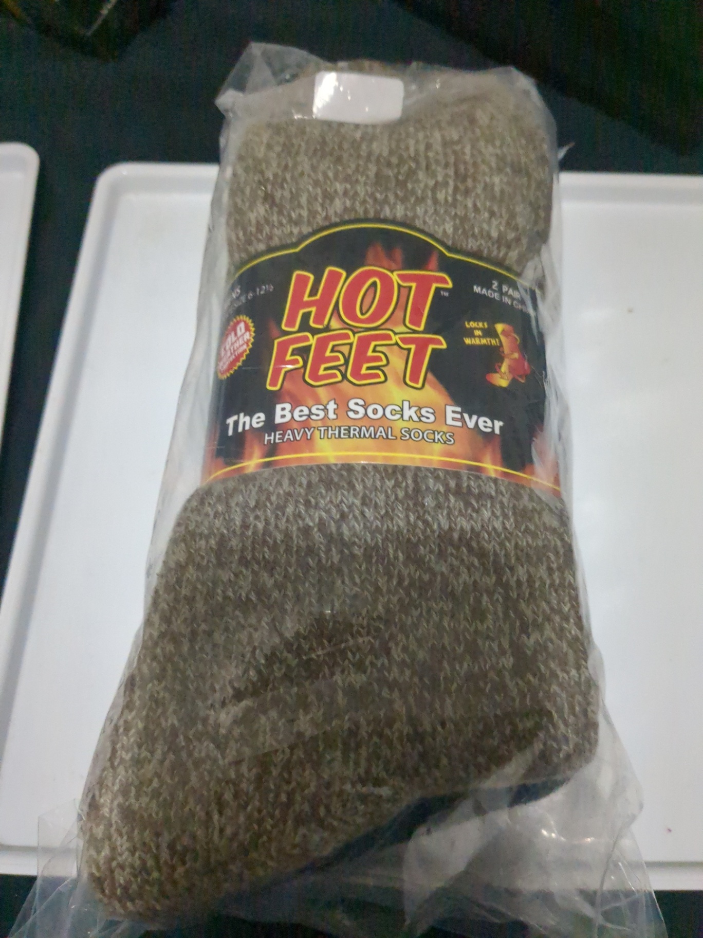2-Pack Hot Feet Heavy Thermal Socks – Men’s Size 6 to 12.5 – Brand New & Sealed - image 1 of 4