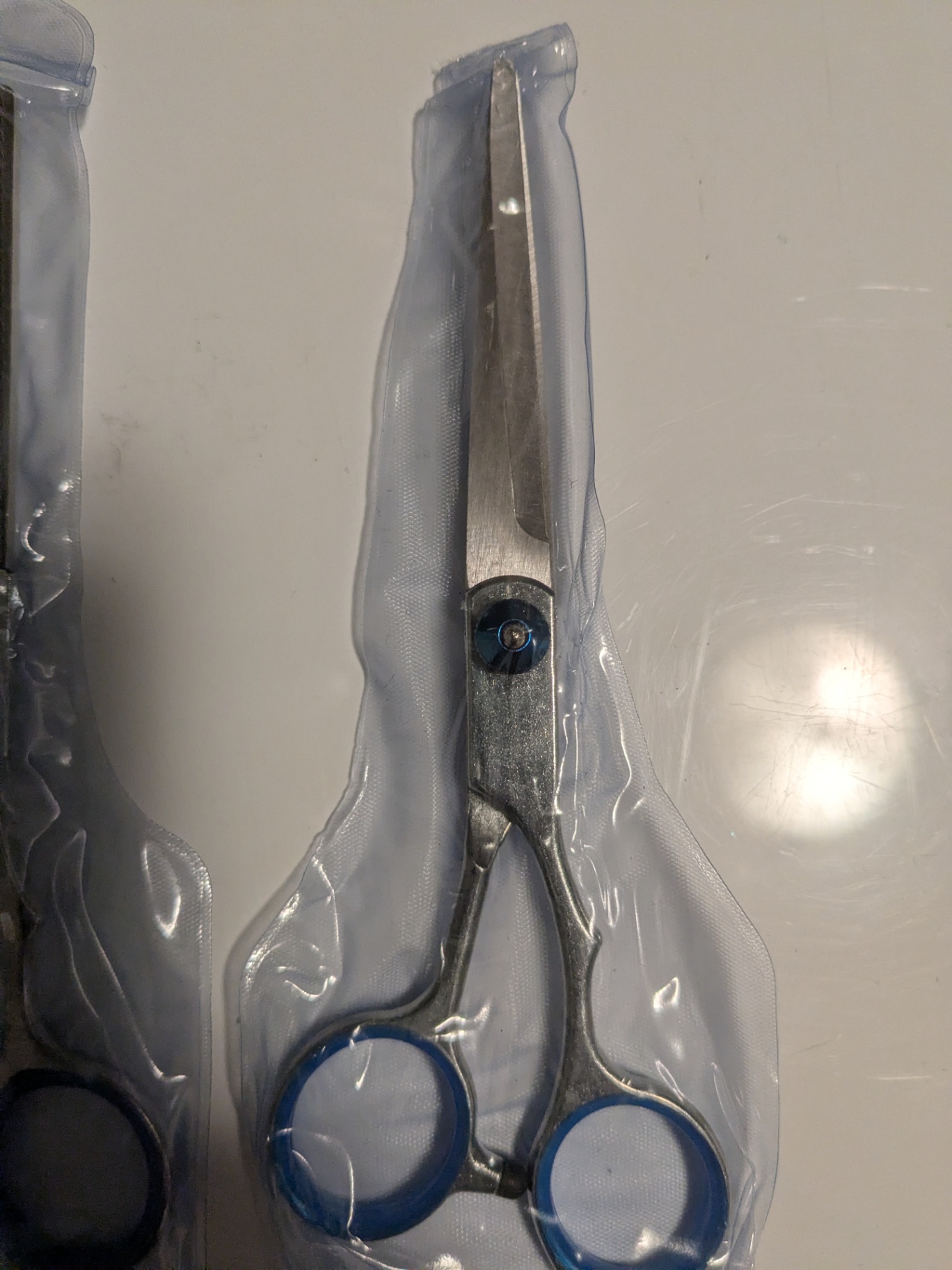 Portable Mini Electric Shaver – Model R-19 (Brand New, Sealed AND Professional barber scissors  - image 8 of 8