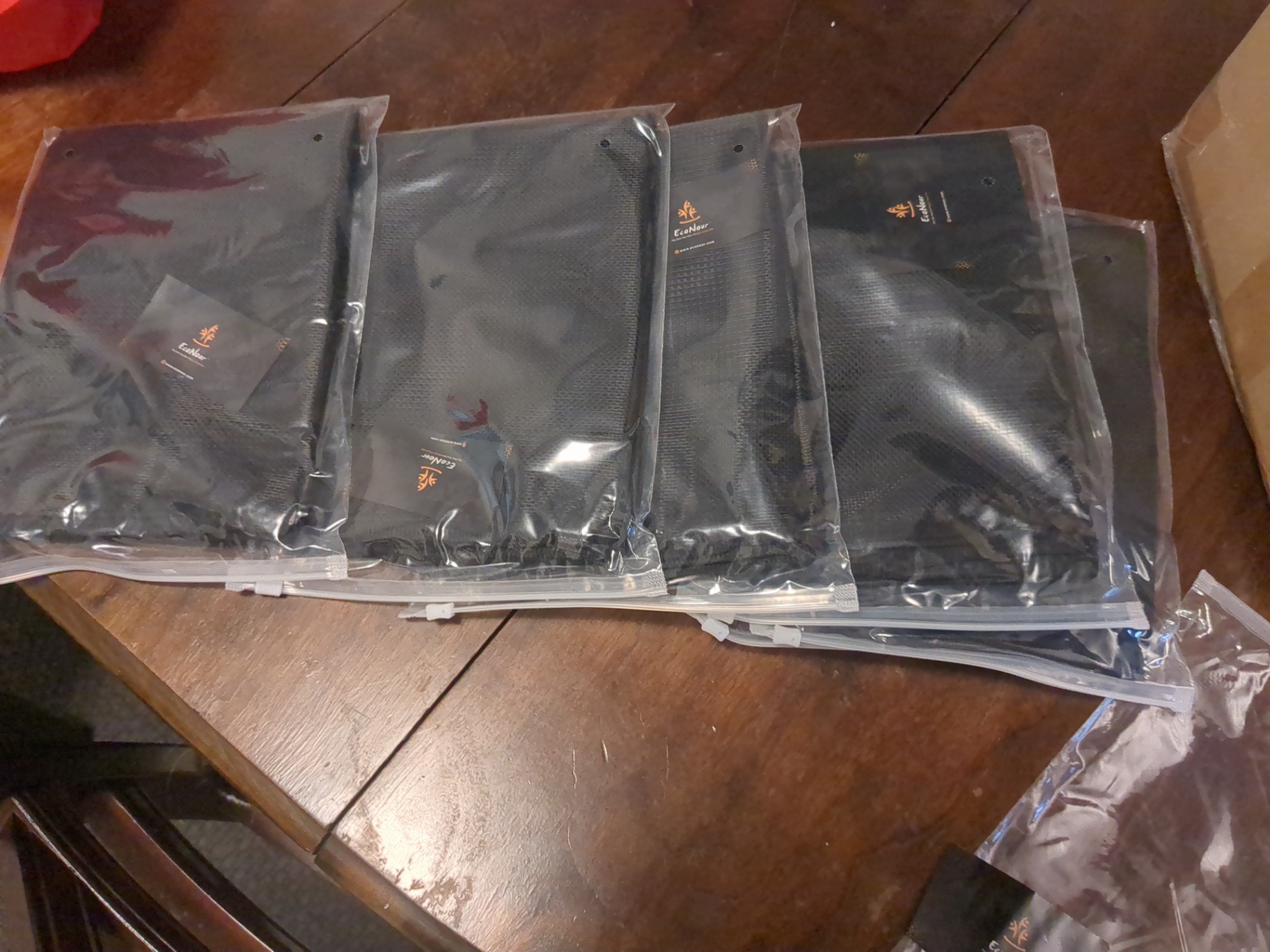 Magnetic side window sunshade for cars - image 5 of 6