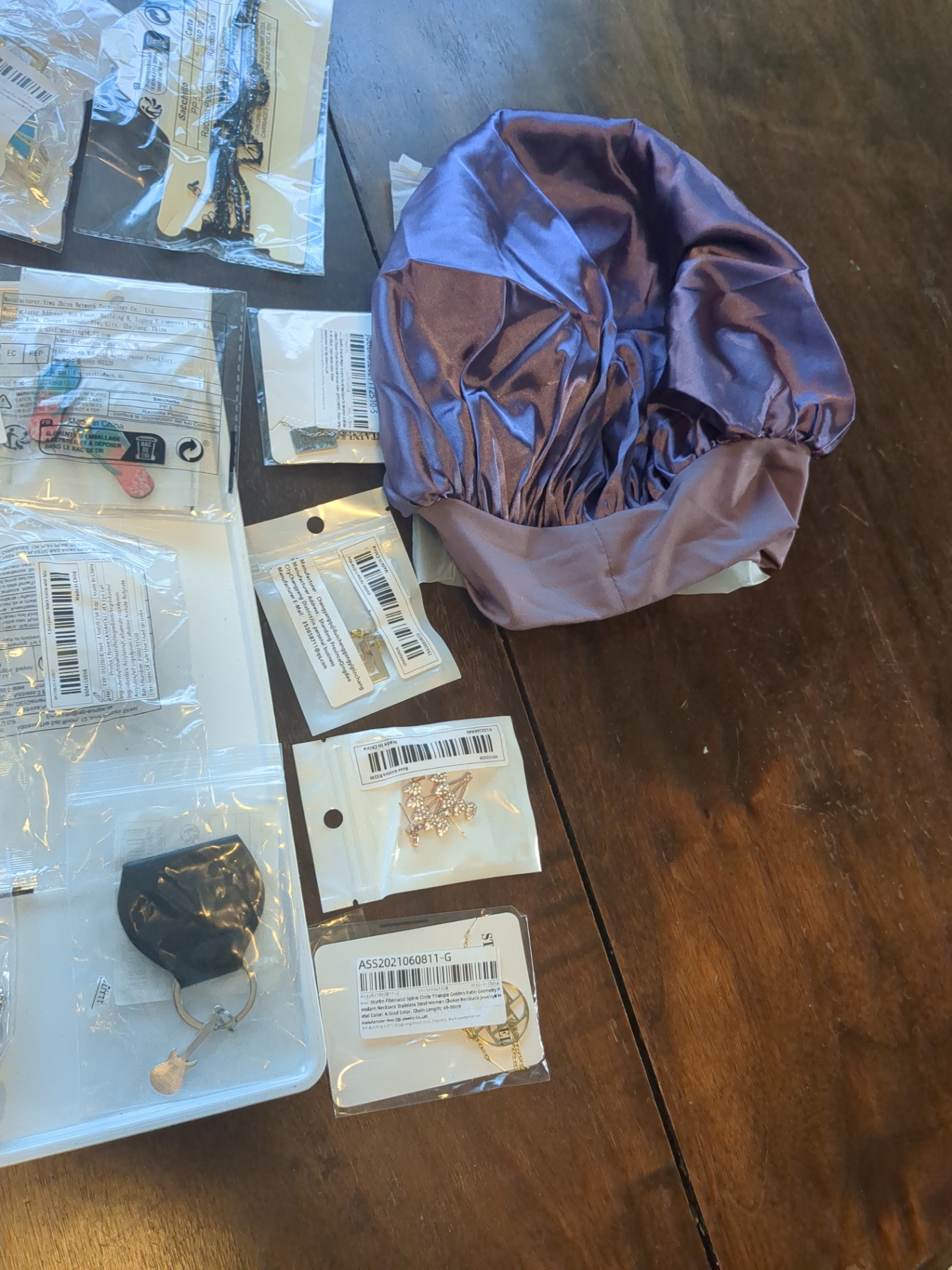 Makeup and more ladies lot - image 5 of 17