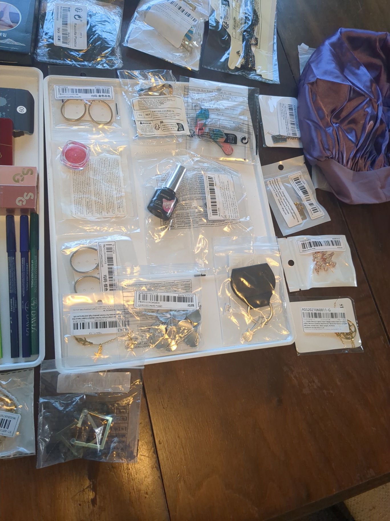 Makeup and more ladies lot - image 6 of 17