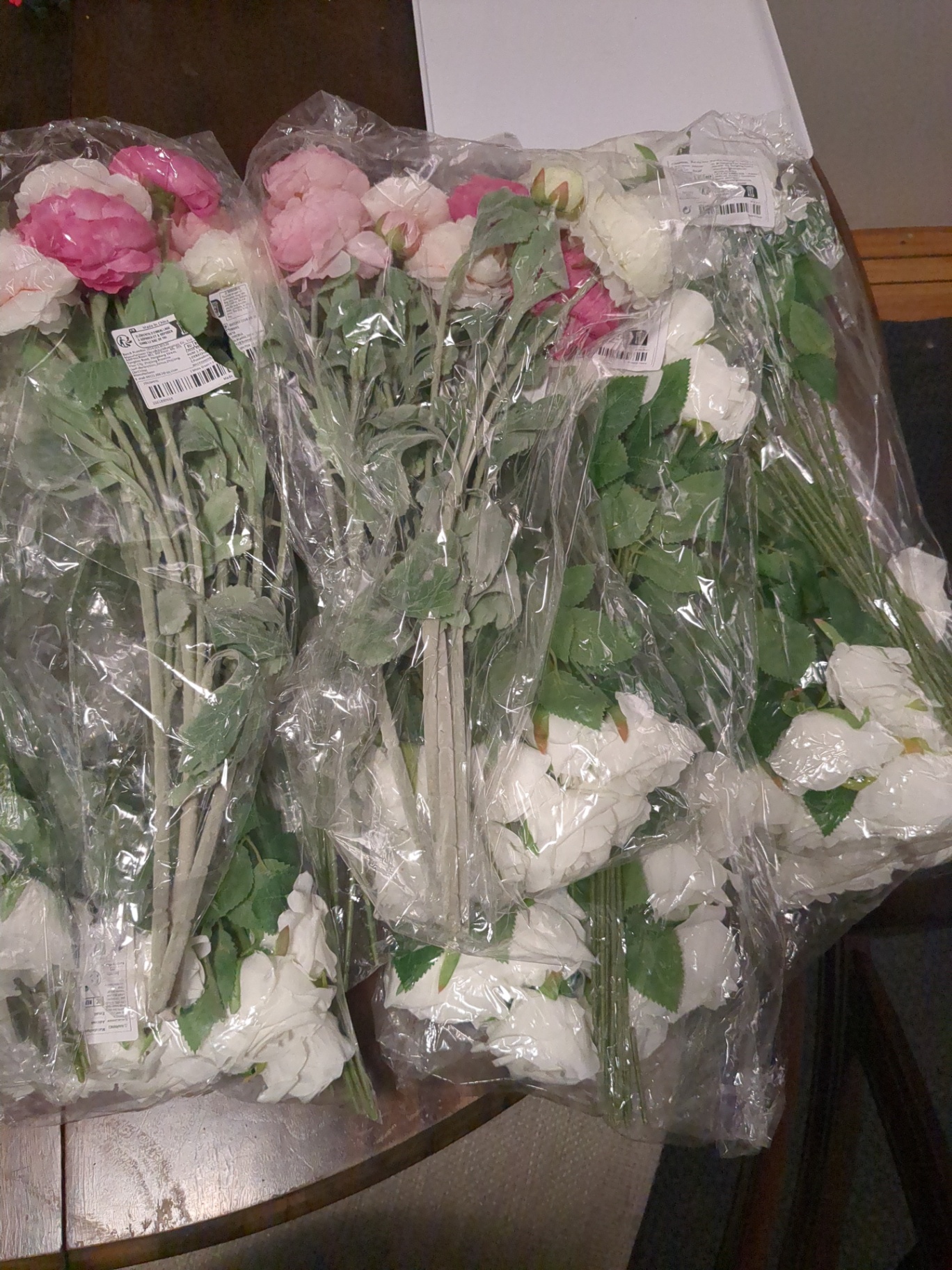 Plastic flowers - image 3 of 3