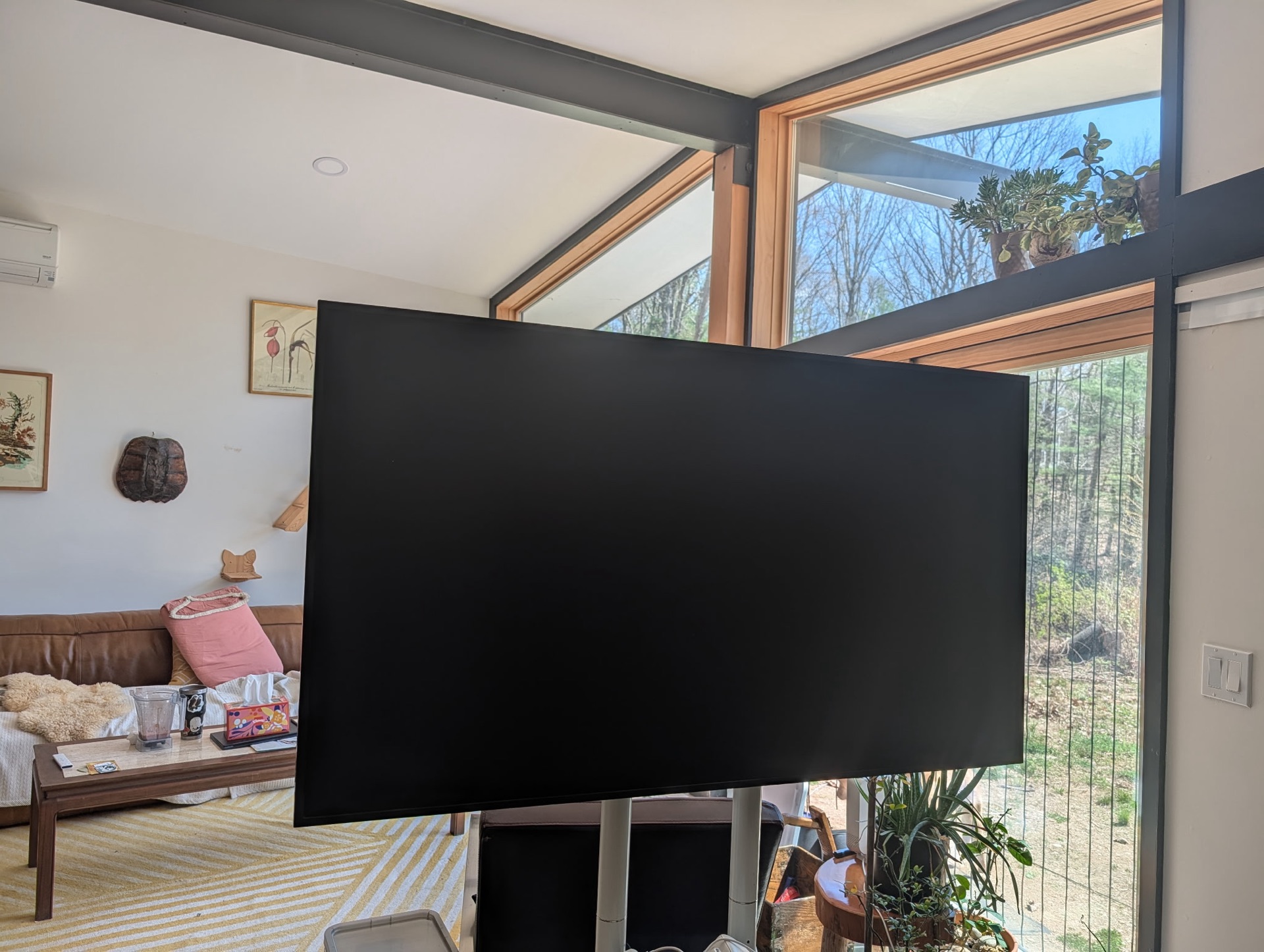 Samsung TV - image 1 of 5