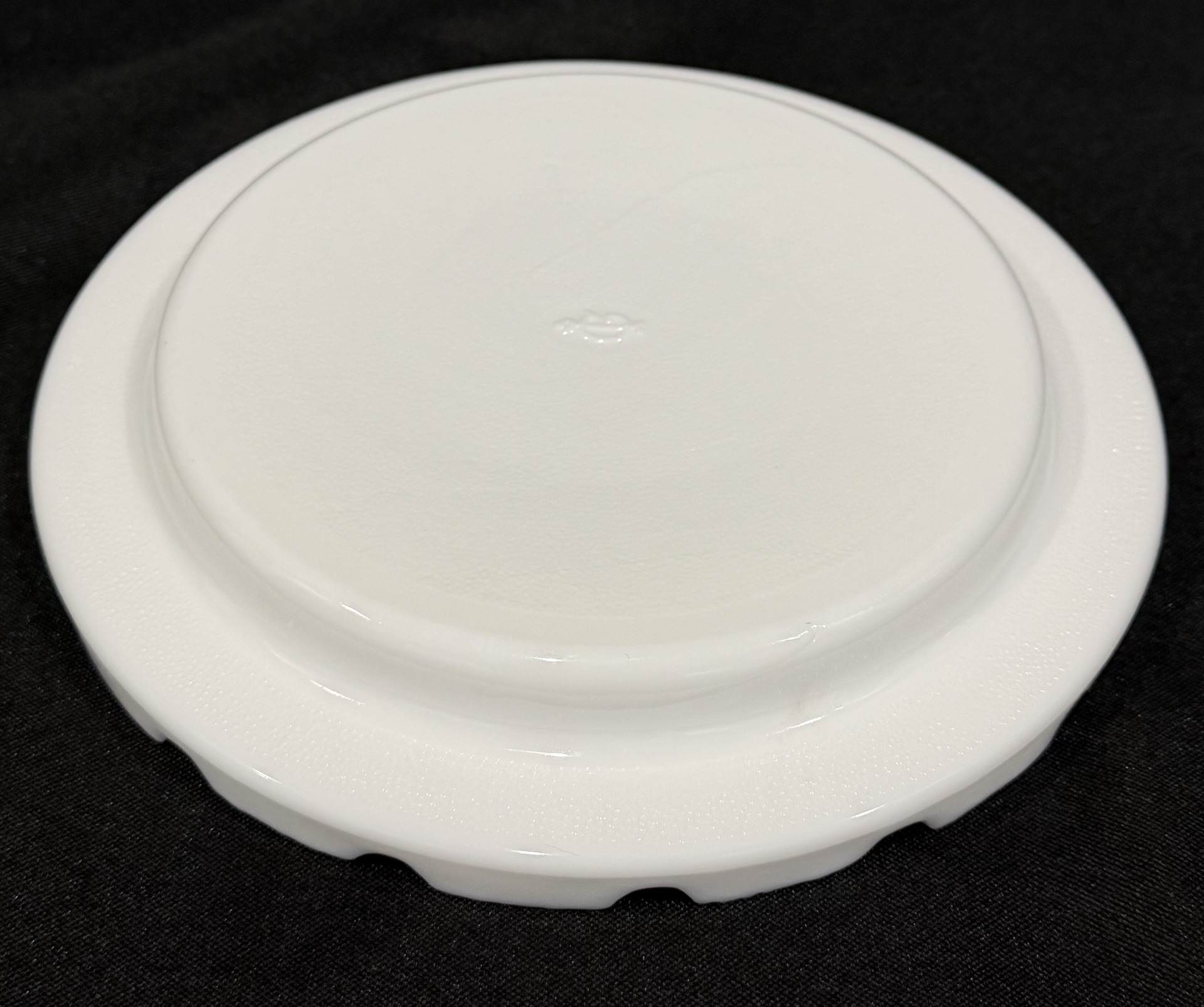 White Milk Glass Ashtrays - image 3 of 6