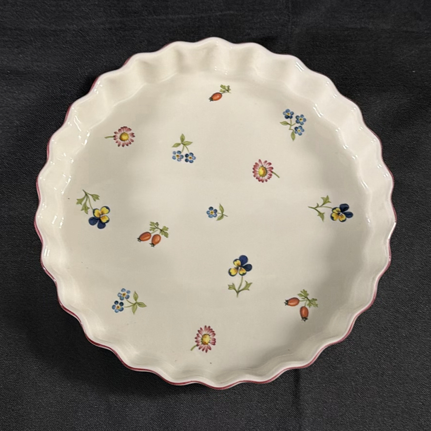 Villeroy & Boch Petite Fleur Porcelain Scalloped Dish - image 1 of 2