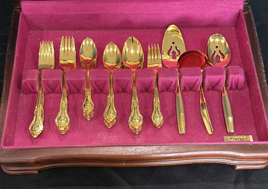 Gold-Tone Flatware Set in Wooden Presentation Case - image 4 of 6