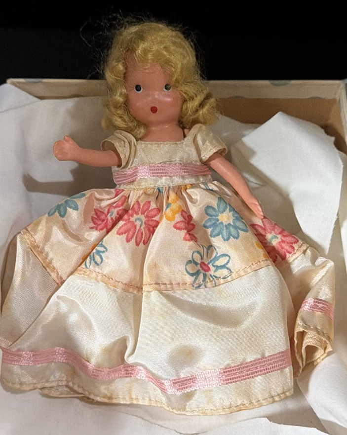 1930s American Girl Series Southern Belle Dolls - image 2 of 4