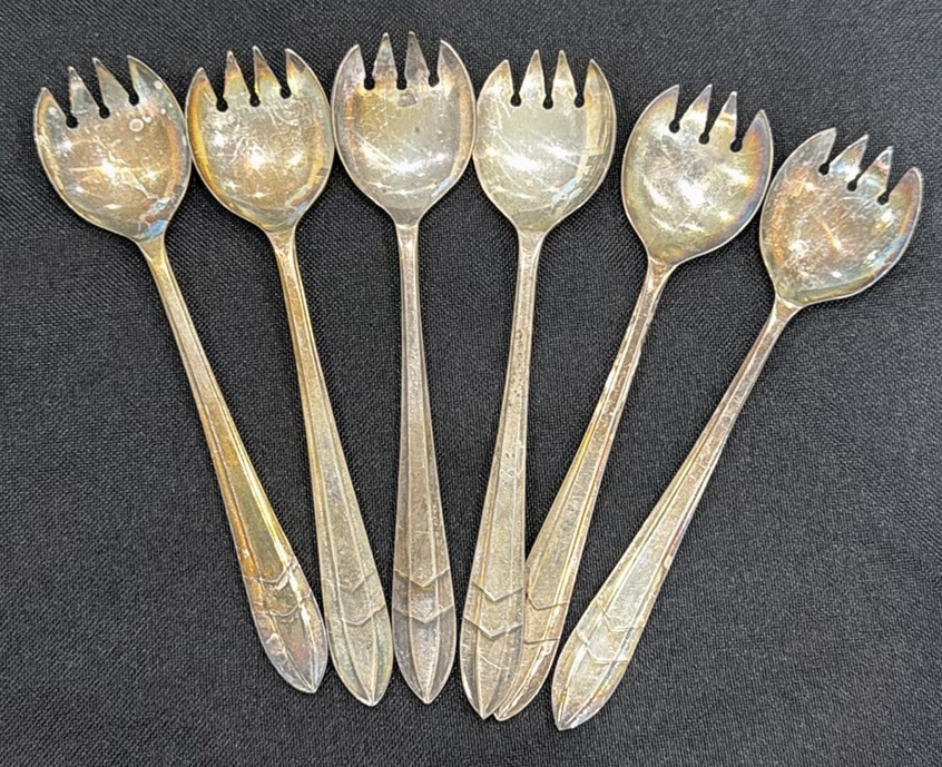 Seven-Piece Silver-Tone Flatware Set - image 4 of 5