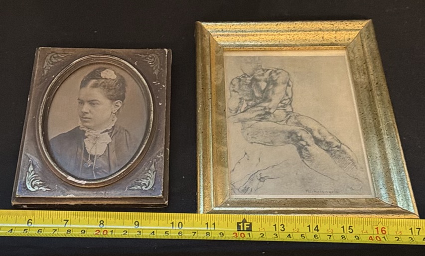 Assorted Decorative Picture Frames and Framed Artwork - image 4 of 7