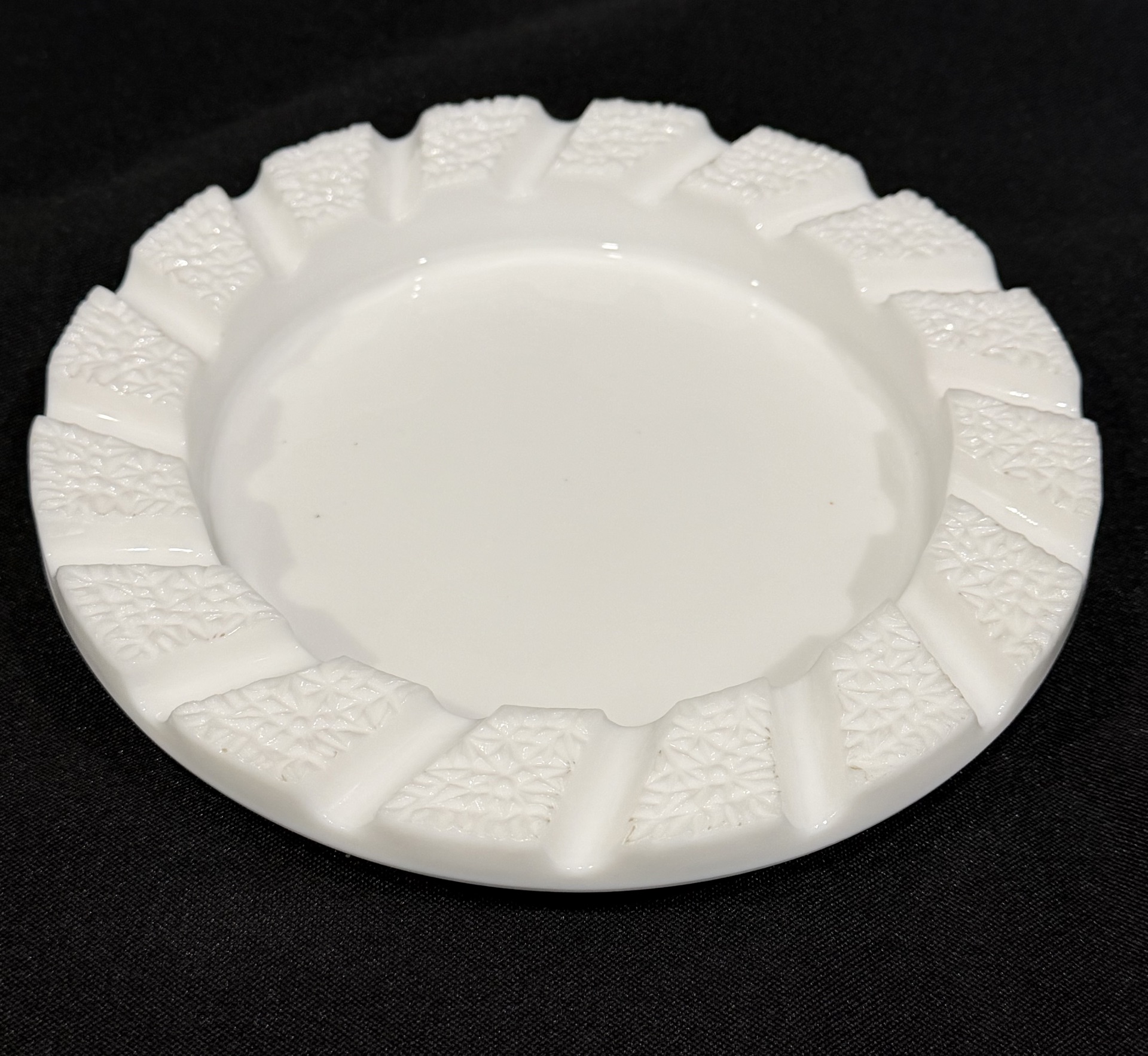 White Milk Glass Ashtrays - image 2 of 6