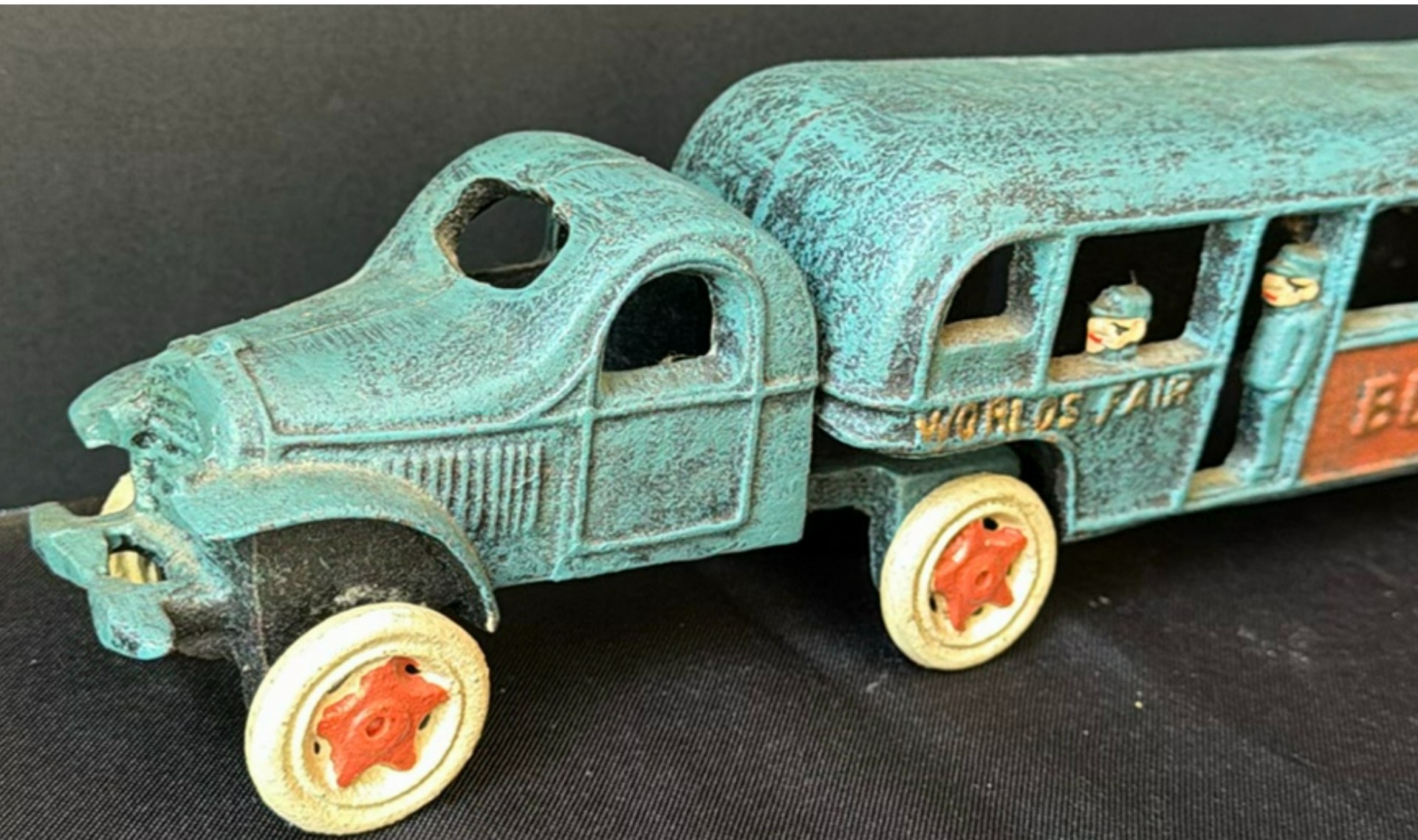 Vintage Kenton Hardware Cast Iron Bus from Word's Fair - image 3 of 4