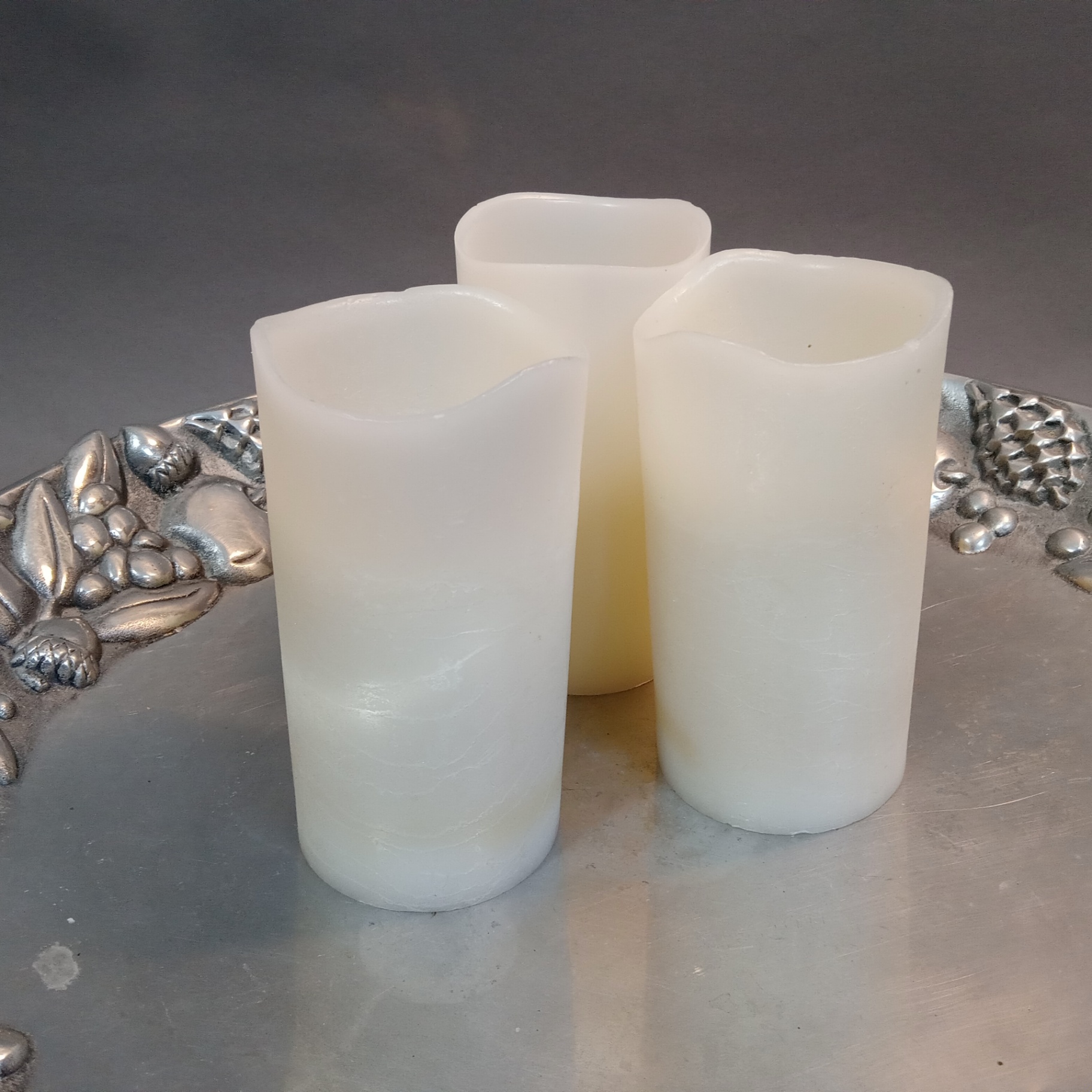 Large Pewter Charger & Battery-Operated Candles - image 6 of 12