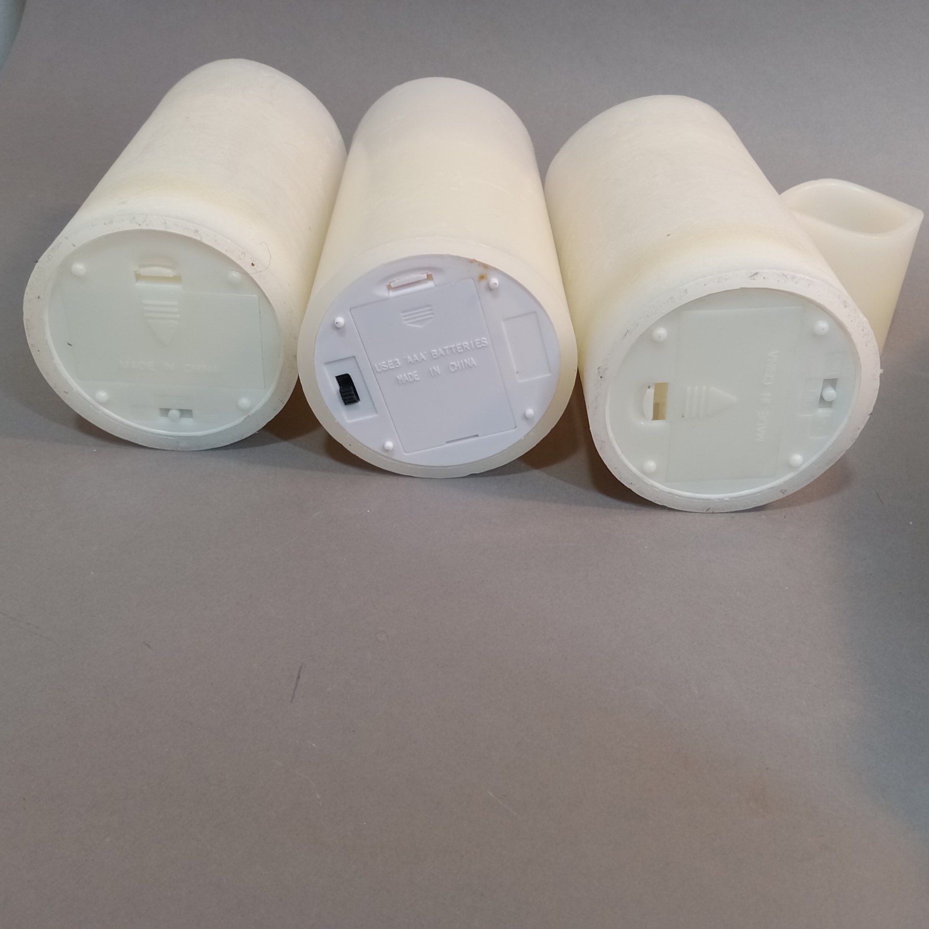 Large Pewter Charger & Battery-Operated Candles - image 7 of 12