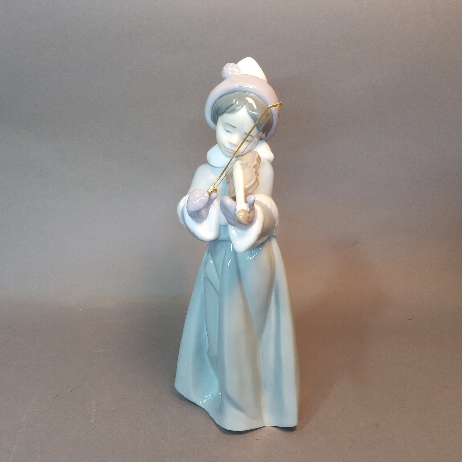 The Spirit of Christmas Lladro Figurine - image 6 of 11