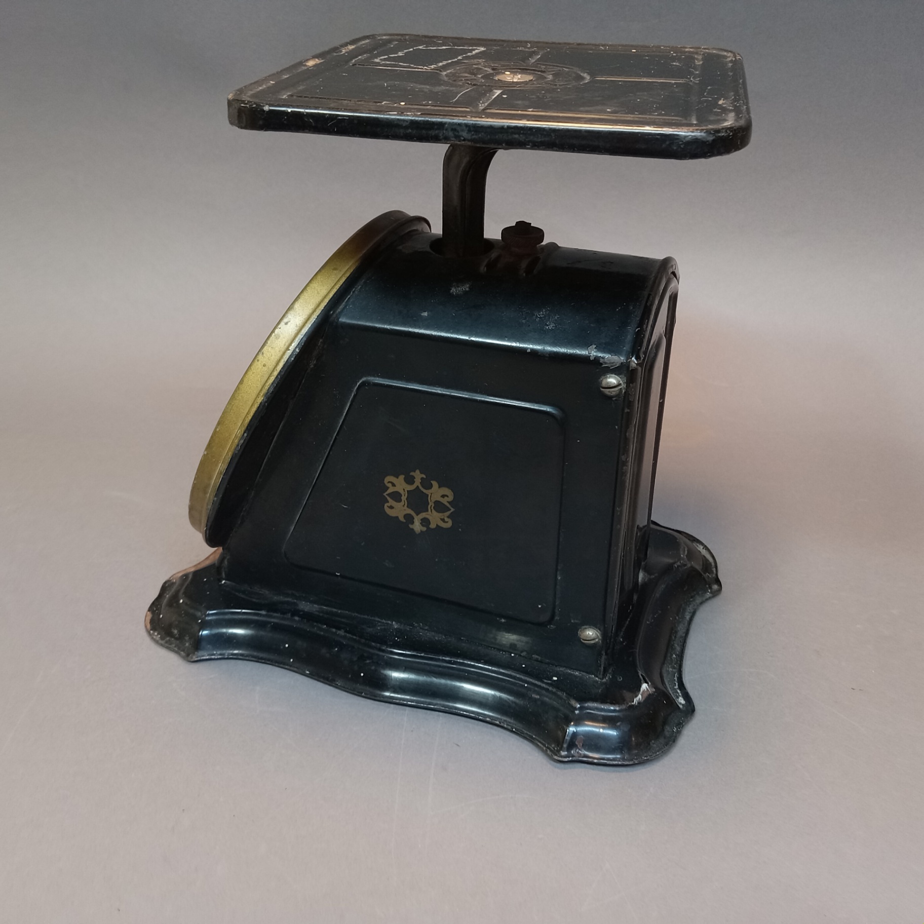 Antique Columbia Family Scale - image 6 of 9
