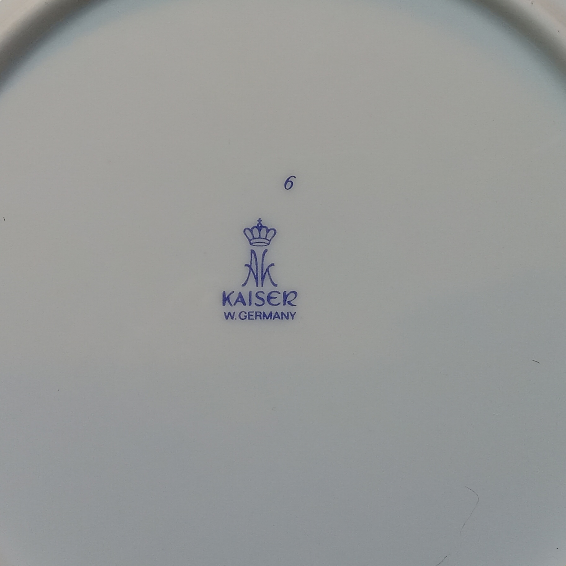 Kaiser & Tirschenreuth Collector Plates - image 17 of 18