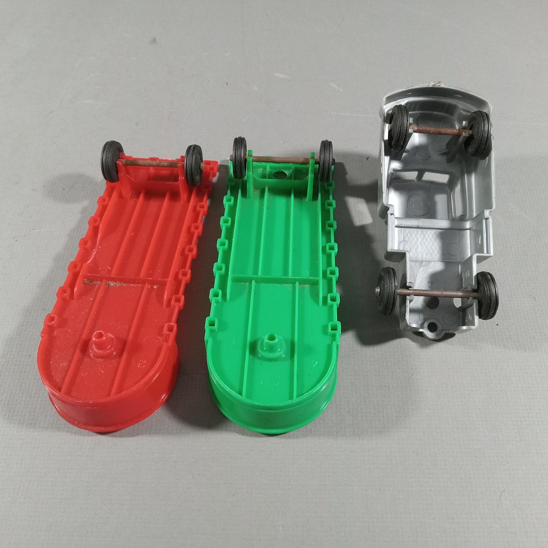 Acme, Mack, Manoil, Ideal & More Vintage Toy Cars - image 34 of 36