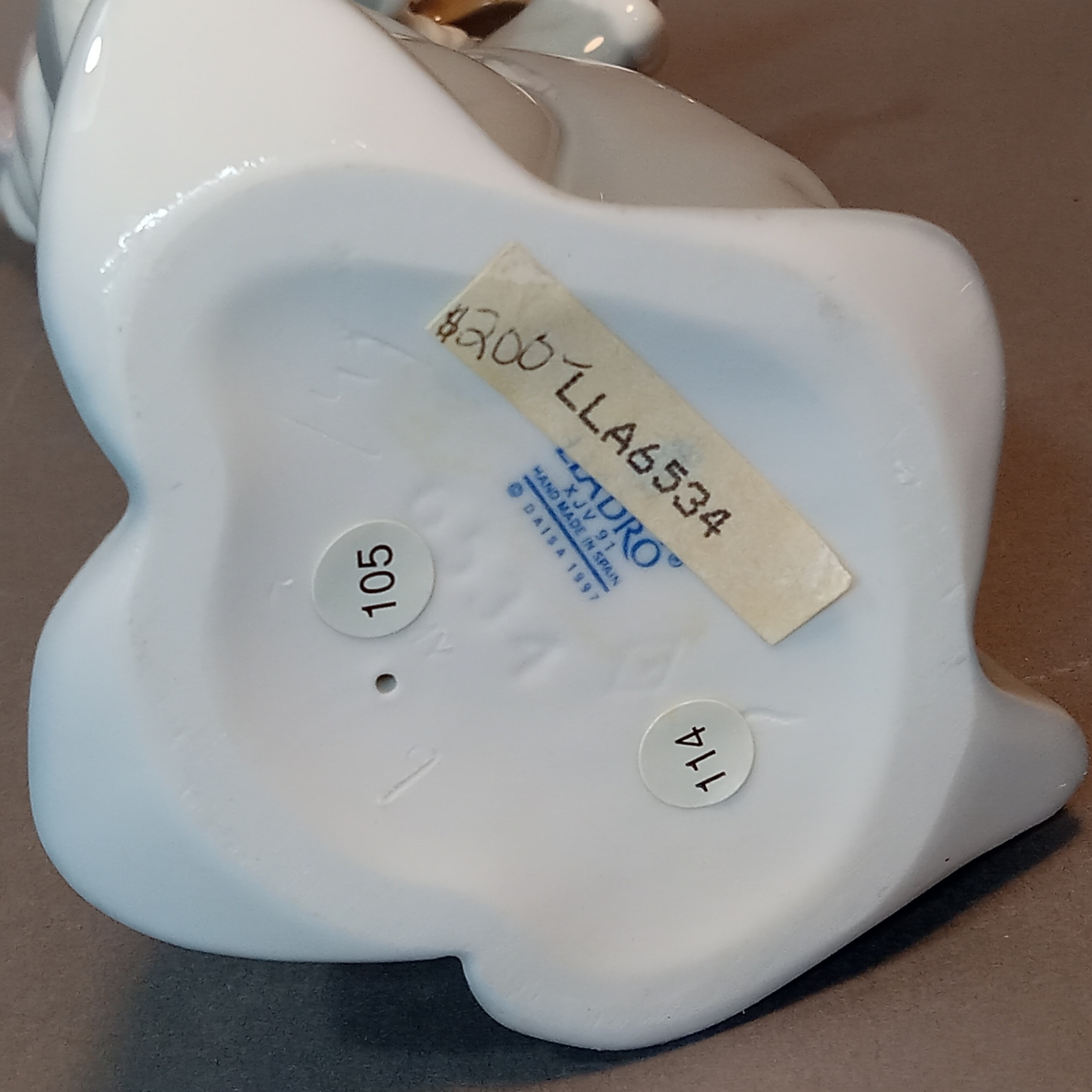 The Spirit of Christmas Lladro Figurine - image 8 of 11