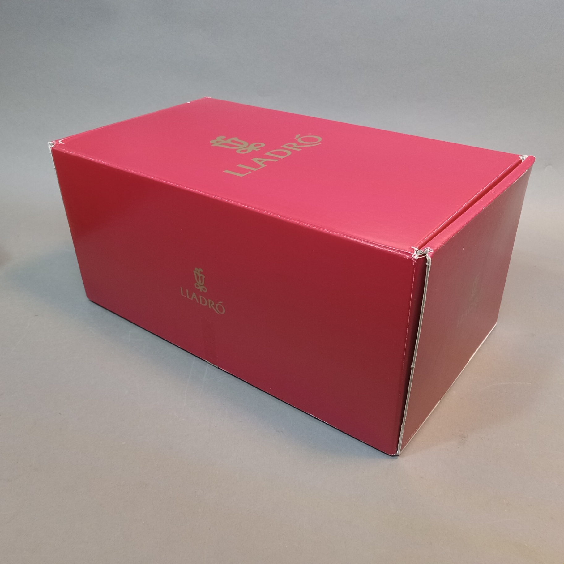 The Spirit of Christmas Lladro Figurine - image 10 of 11