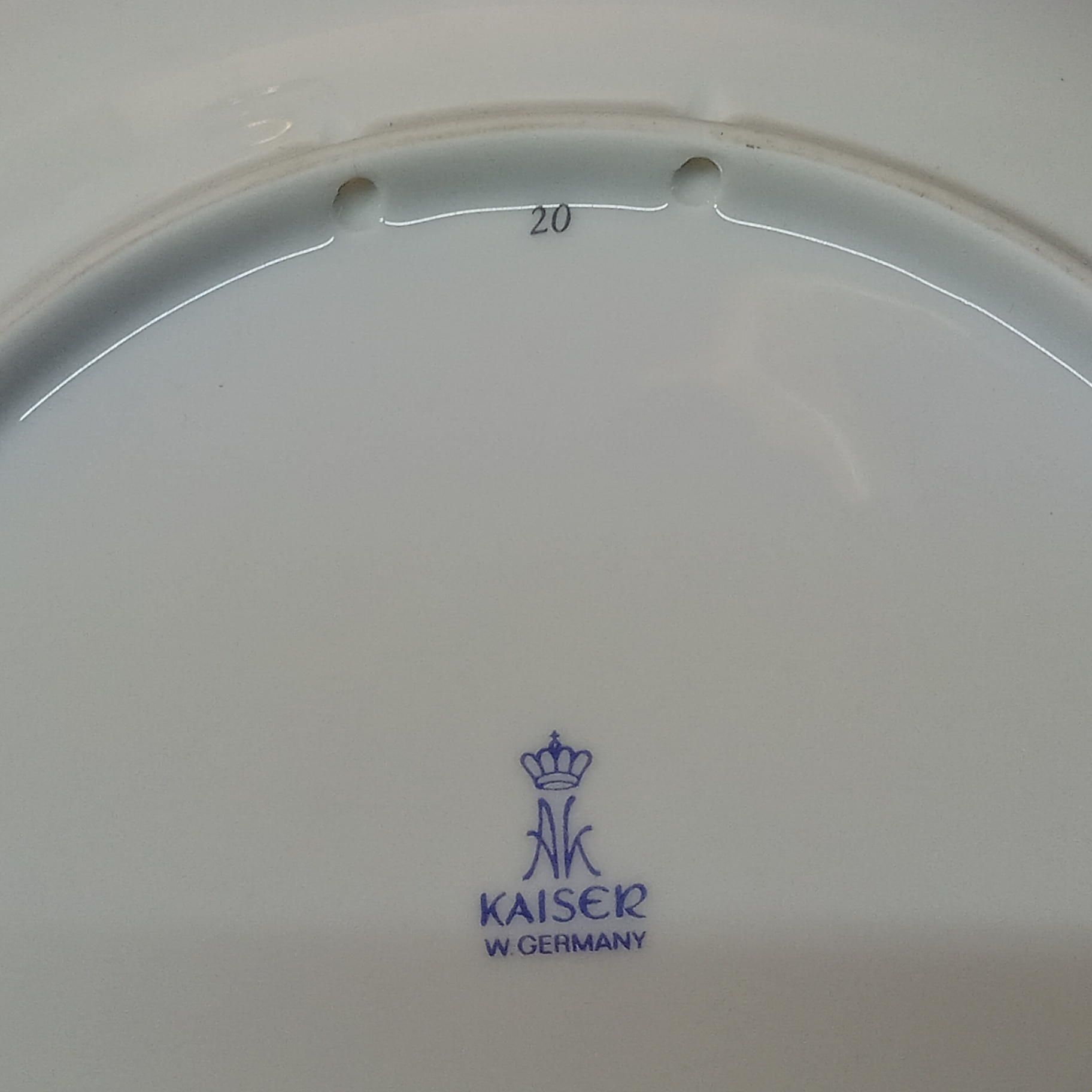 Kaiser & Tirschenreuth Collector Plates - image 15 of 18