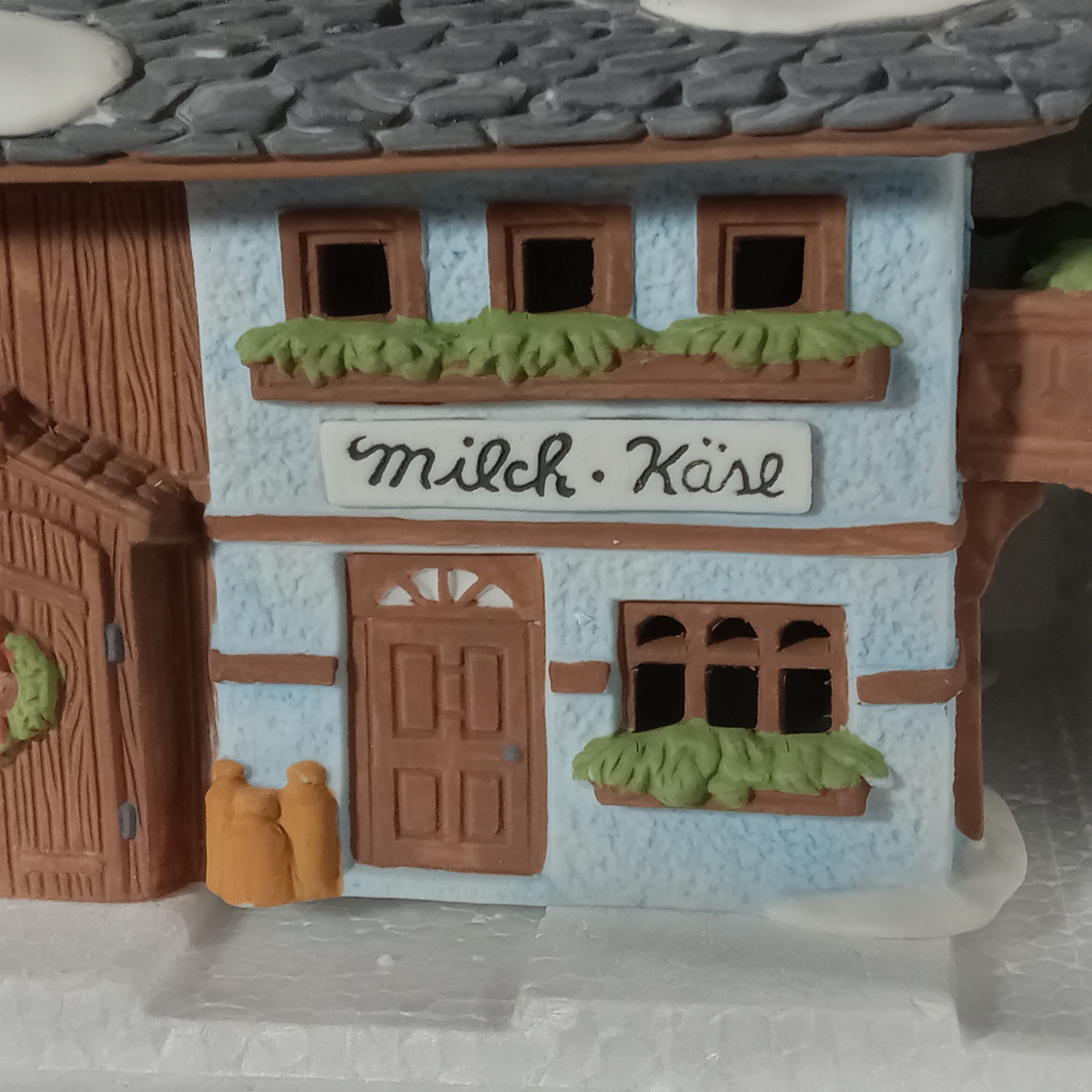  Dept. 56 Alpine Village Series - Chelsea Lane Shoppers, Milch-Kase + Apotek - image 6 of 12