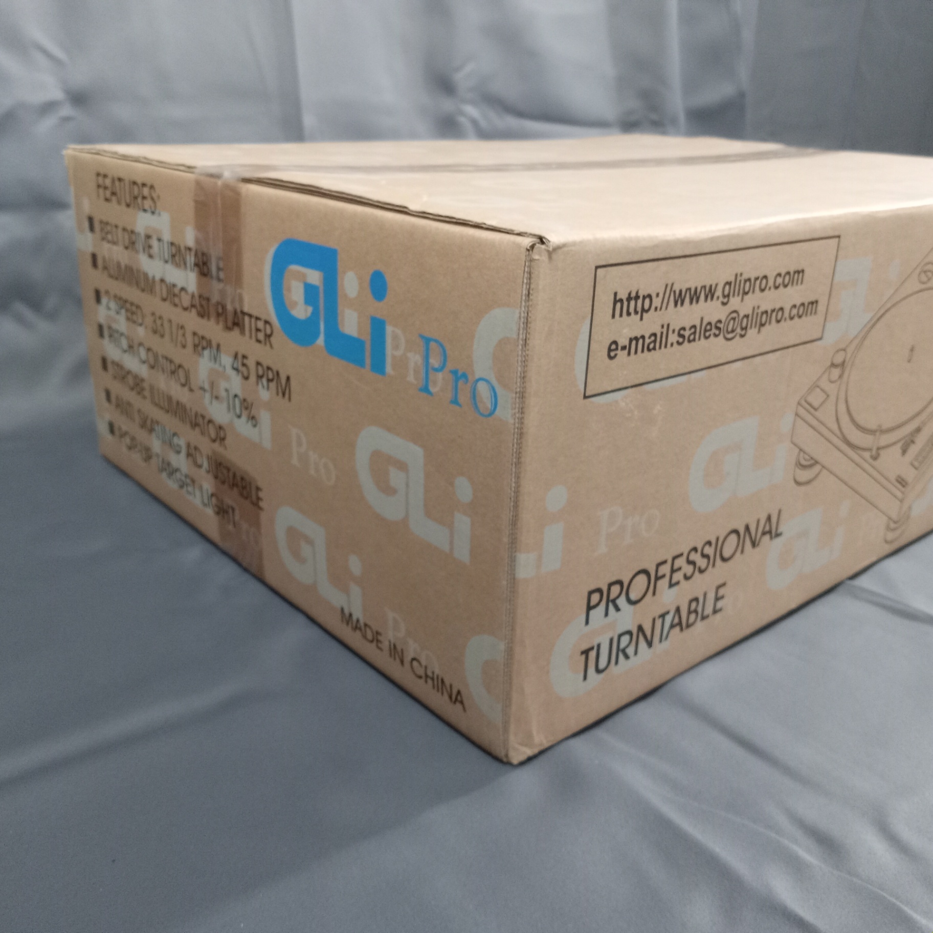 GLi Pro Turntable & Accessories - image 6 of 10