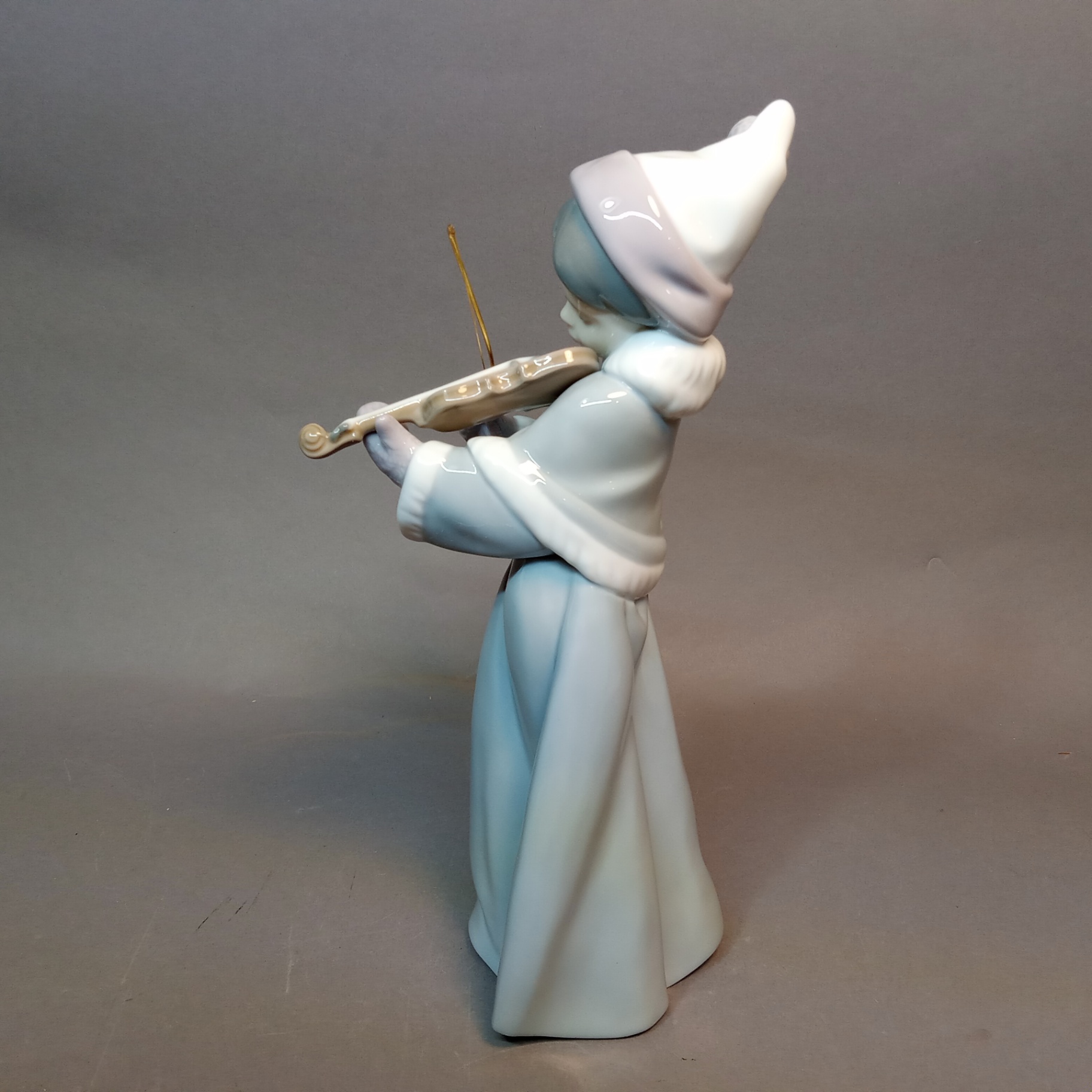 The Spirit of Christmas Lladro Figurine - image 5 of 11