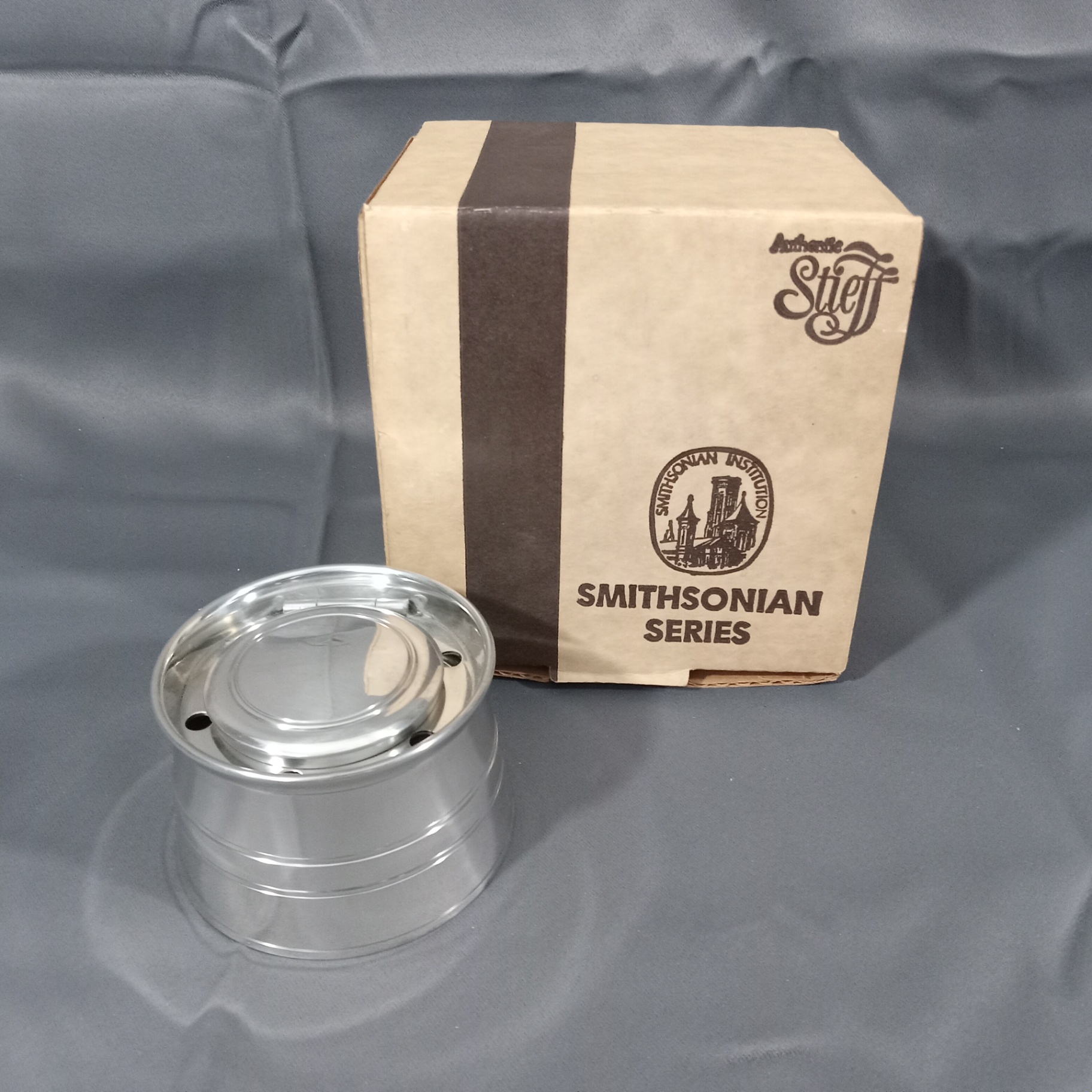 Stieff Inkwell & Sheaffer Pens - image 2 of 12