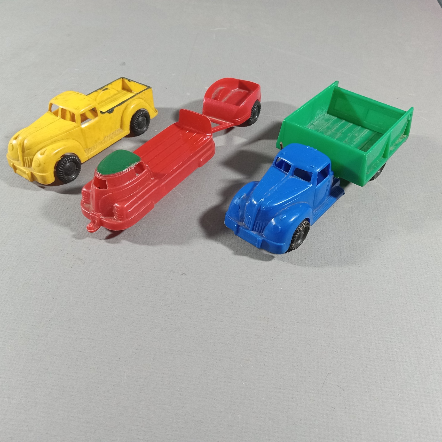 Acme, Mack, Manoil, Ideal & More Vintage Toy Cars - image 23 of 36