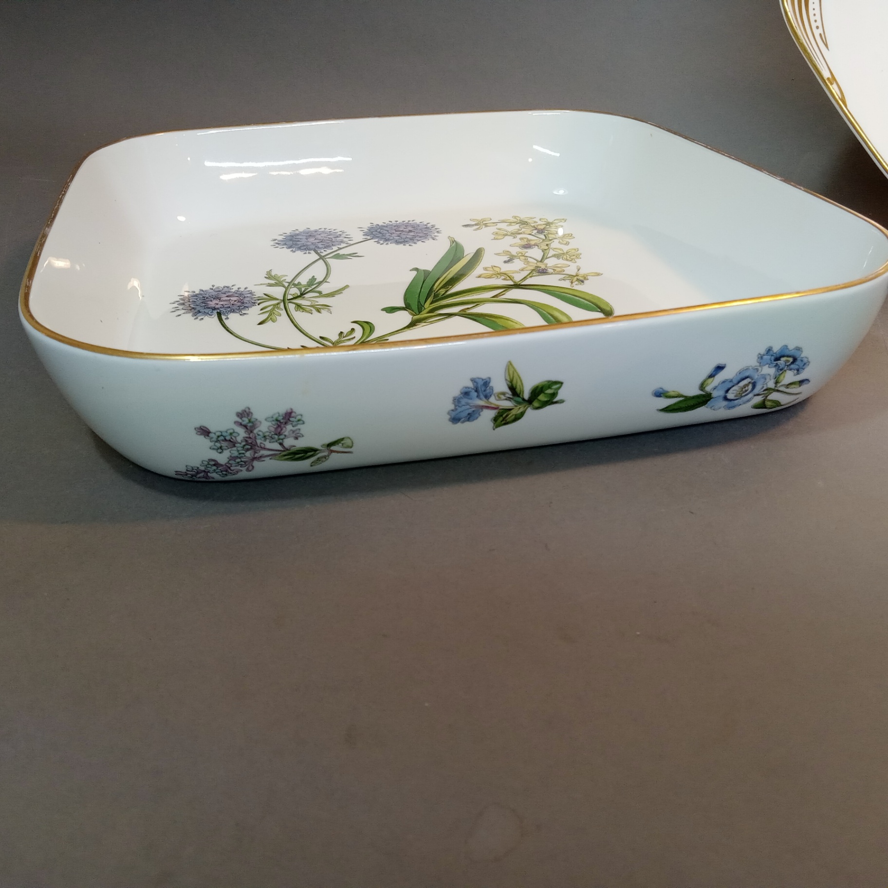 Spode Saffron Flowers Tableware - image 4 of 15