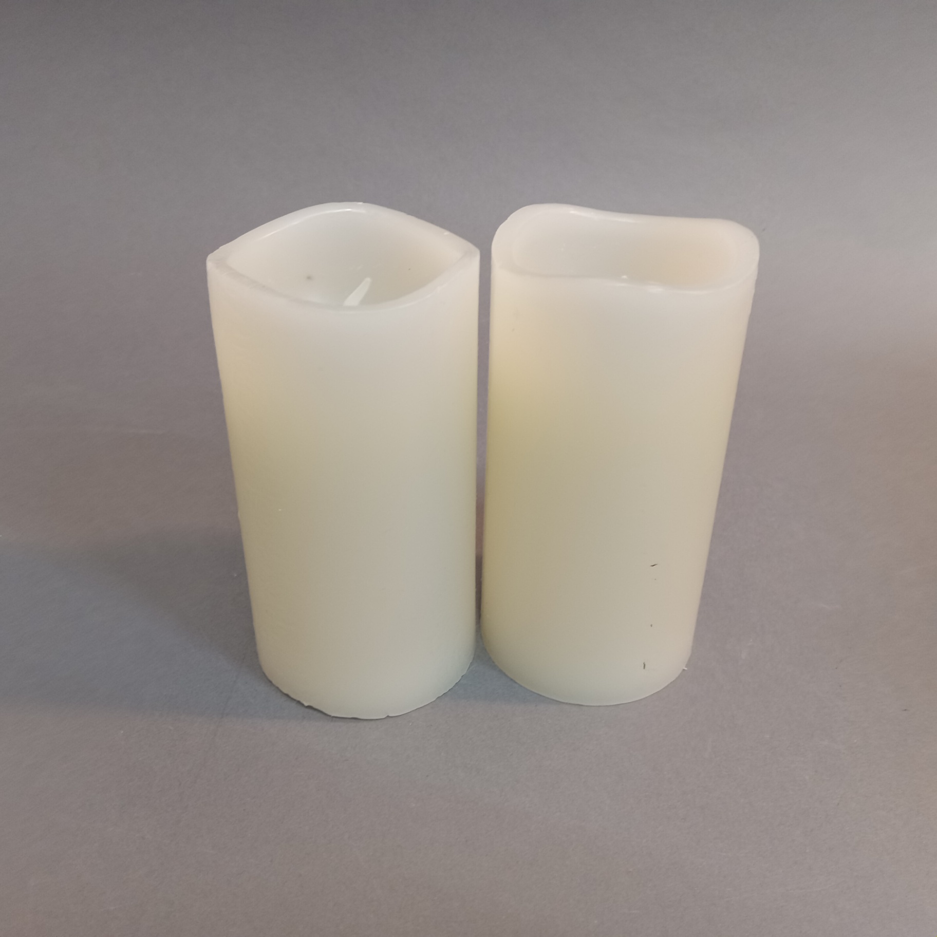 Large Pewter Charger & Battery-Operated Candles - image 4 of 12