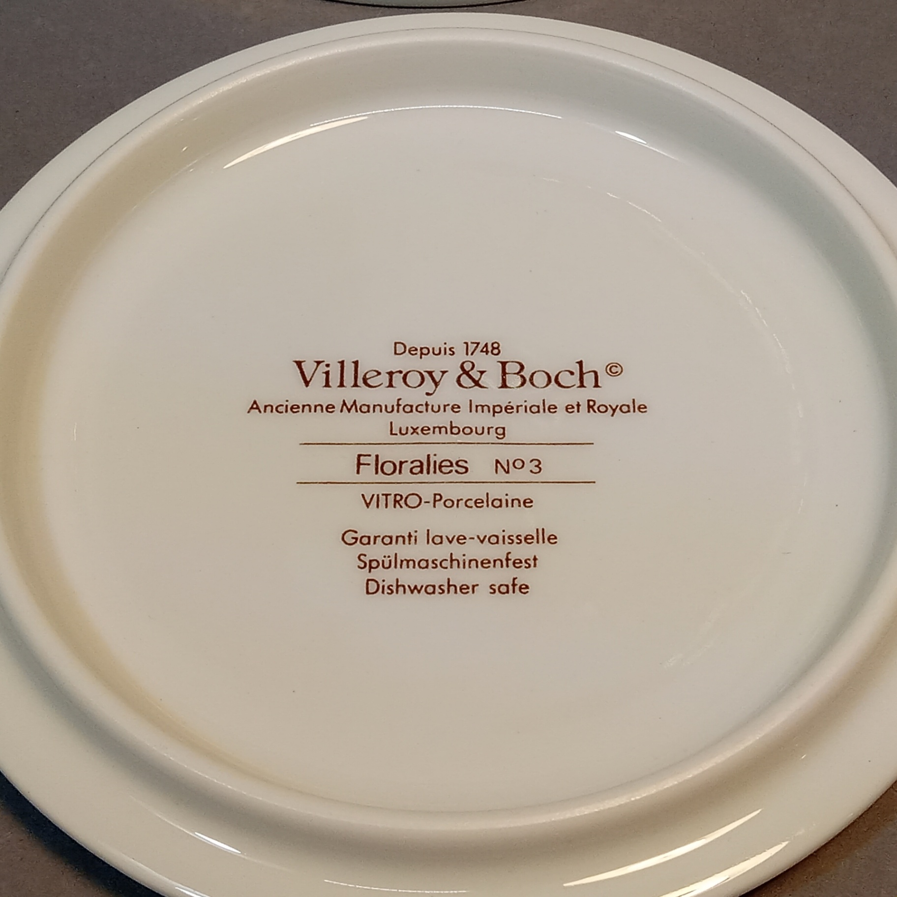 Villeroy & Boch Trinket Boxes - image 4 of 10