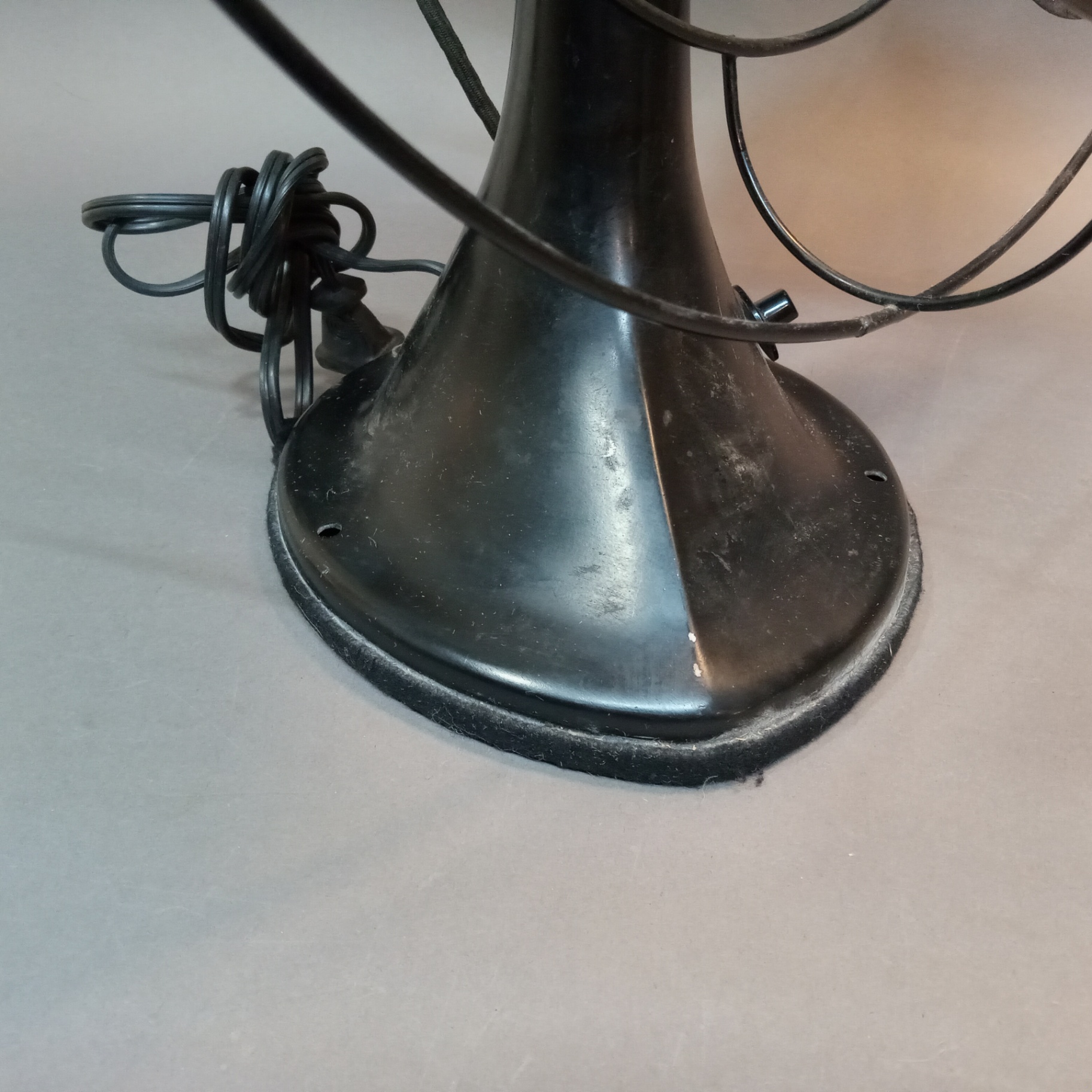 Vintage Robbins & Myers 3-Speed Pedestal Fan - image 10 of 12