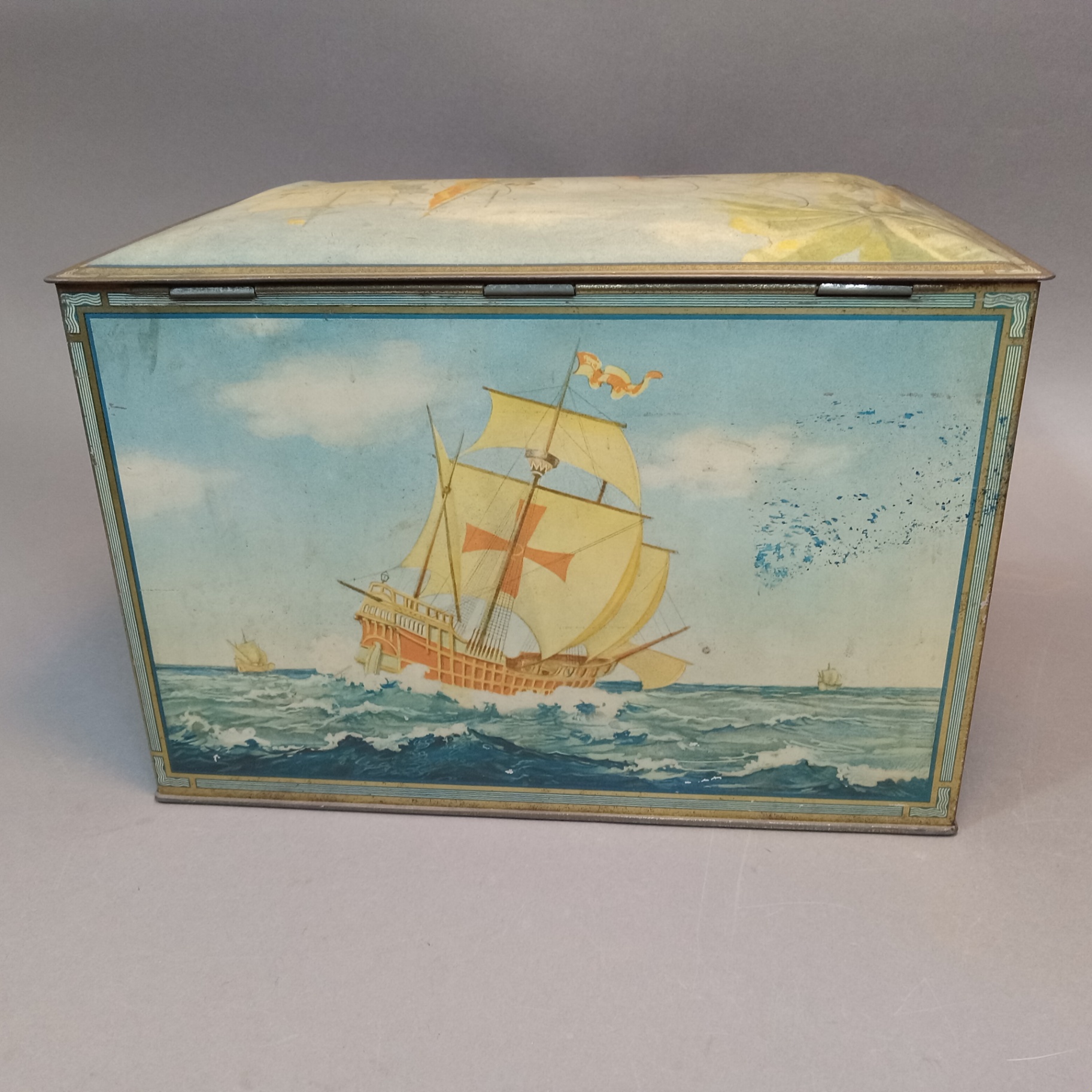 Vintage Biscuit Tin with Ships - image 5 of 12