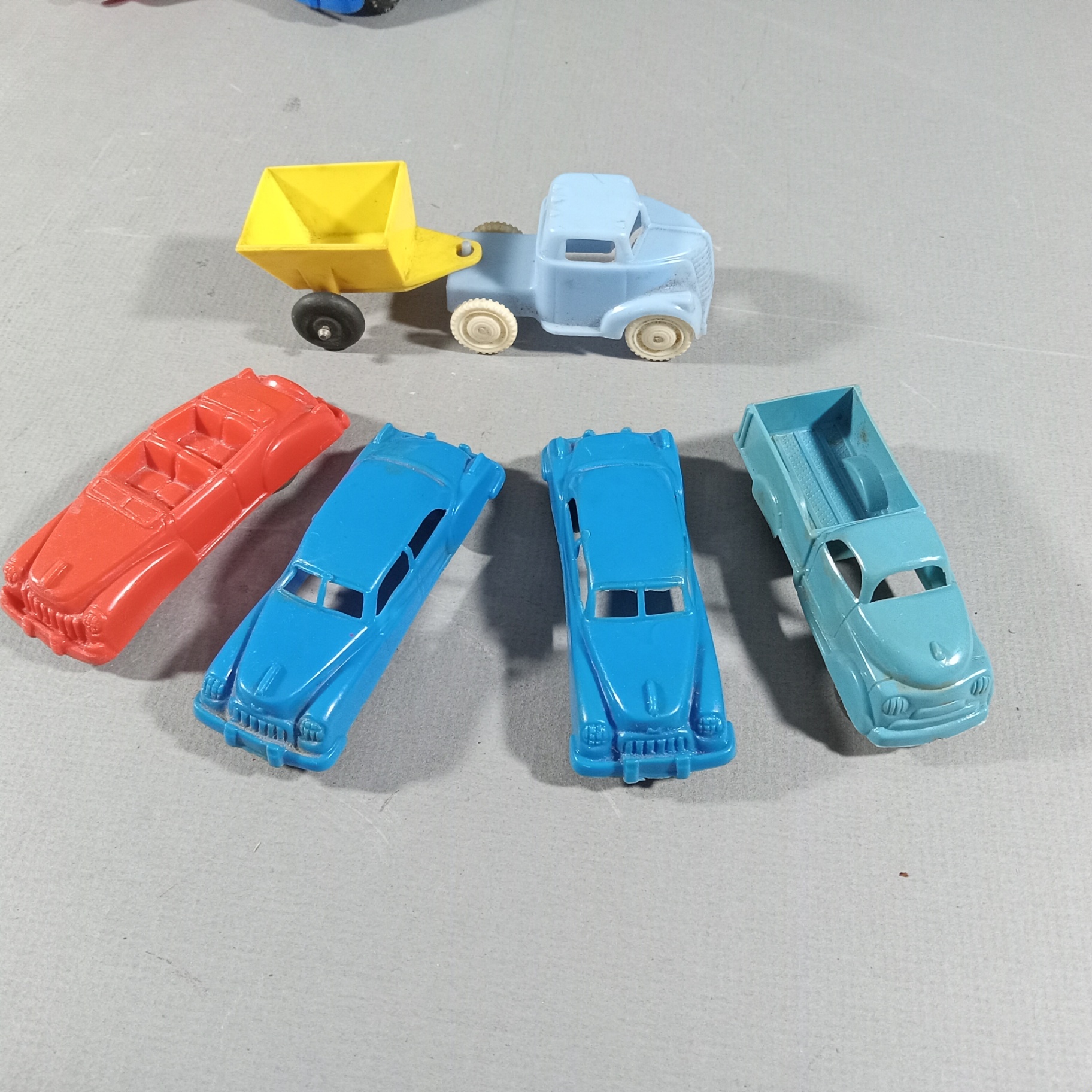 Acme, Mack, Manoil, Ideal & More Vintage Toy Cars - image 14 of 36