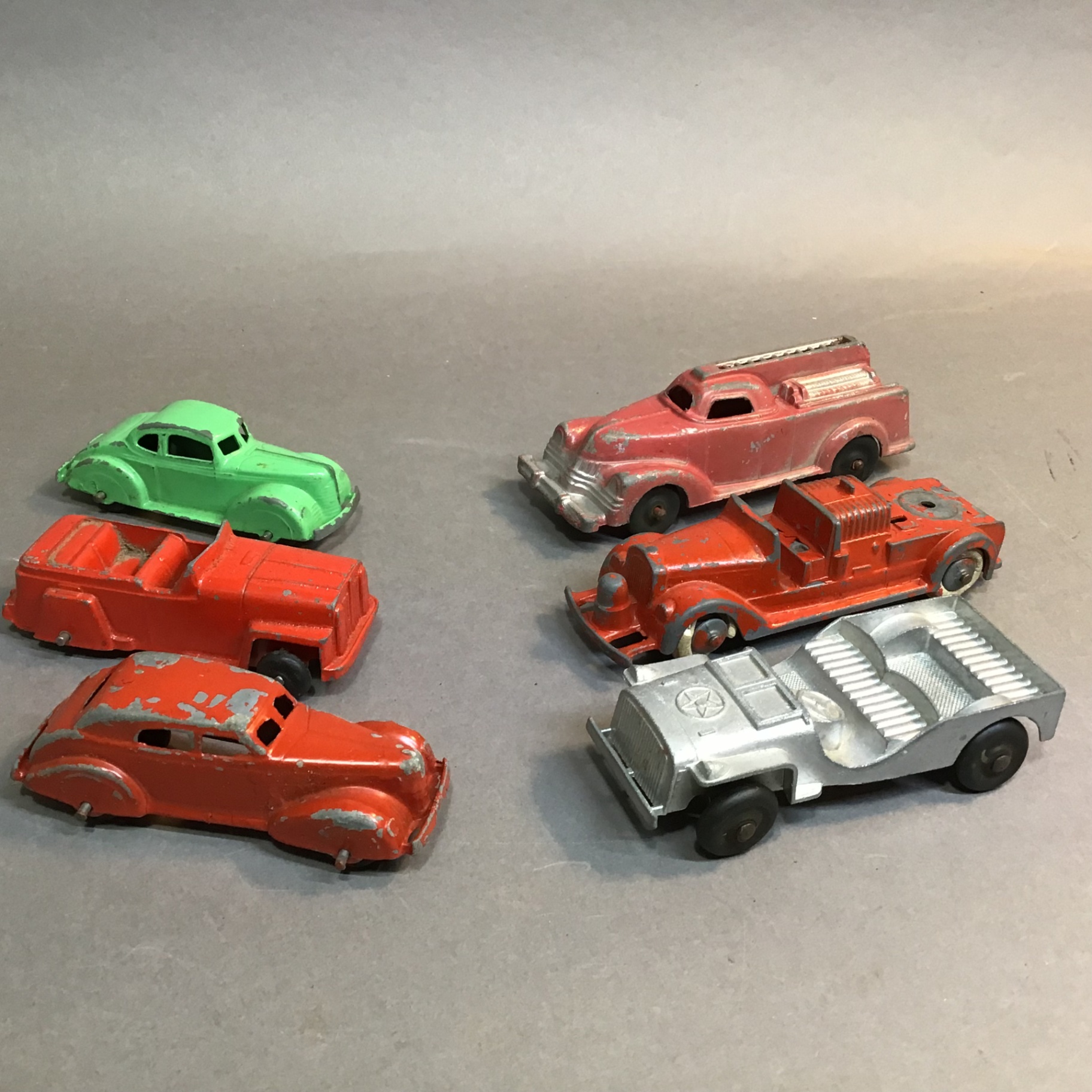 Vintage Aluminum Forklift & Toy Cars - image 9 of 14