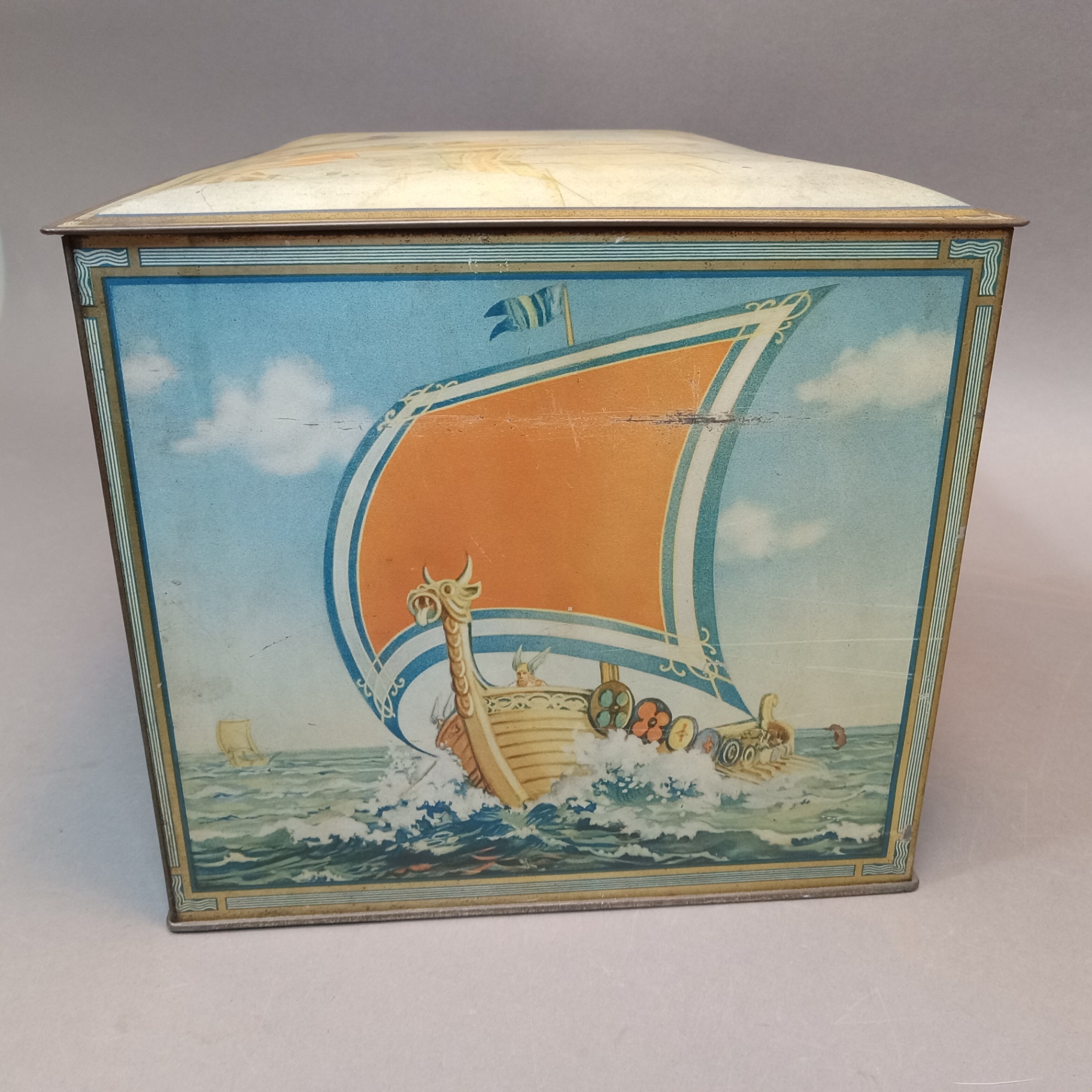 Vintage Biscuit Tin with Ships - image 4 of 12