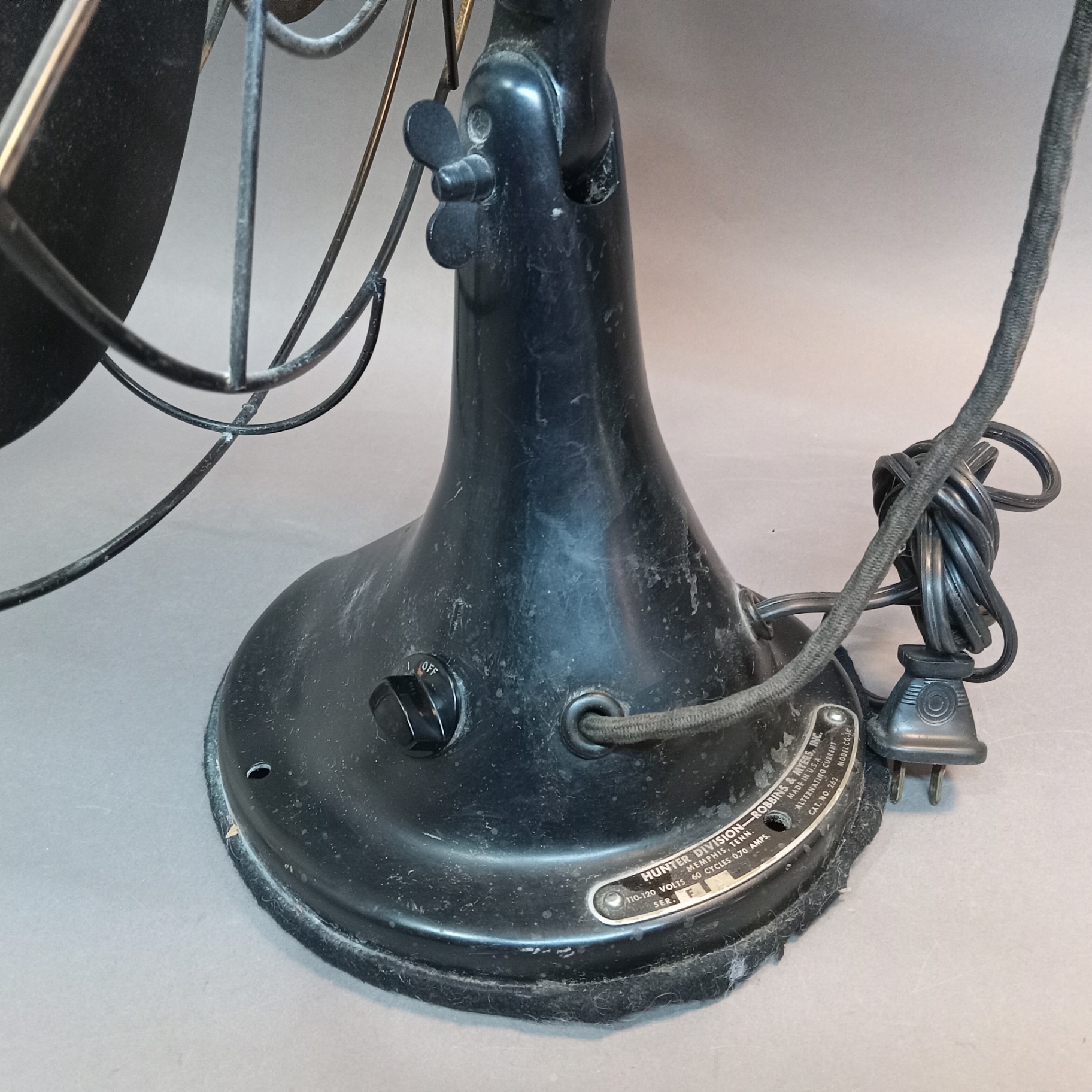 Vintage Robbins & Myers 3-Speed Pedestal Fan - image 4 of 12