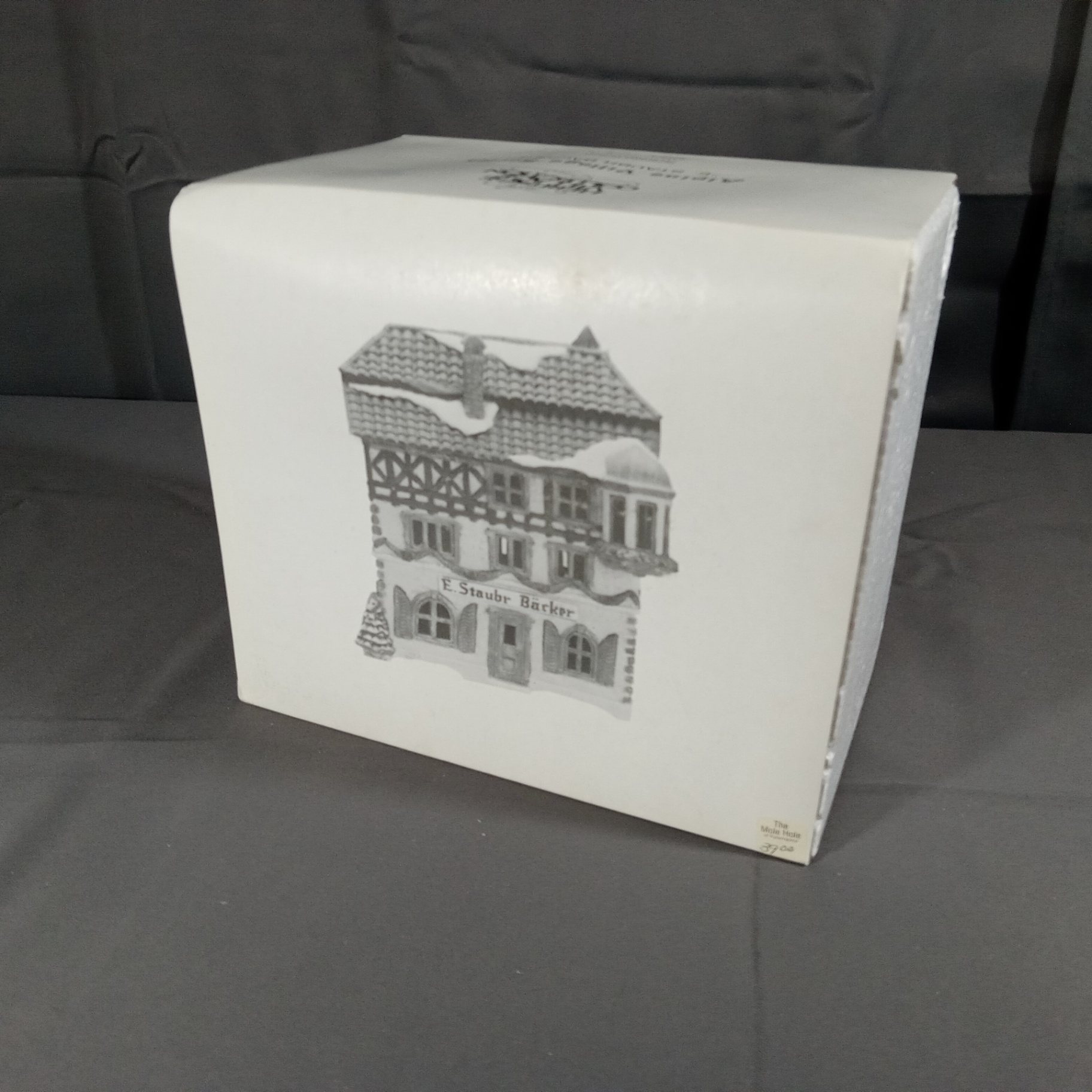  Dept. 56 Alpine Village Series - Buying Baker's Bread + E. Staubr Backer - image 3 of 7