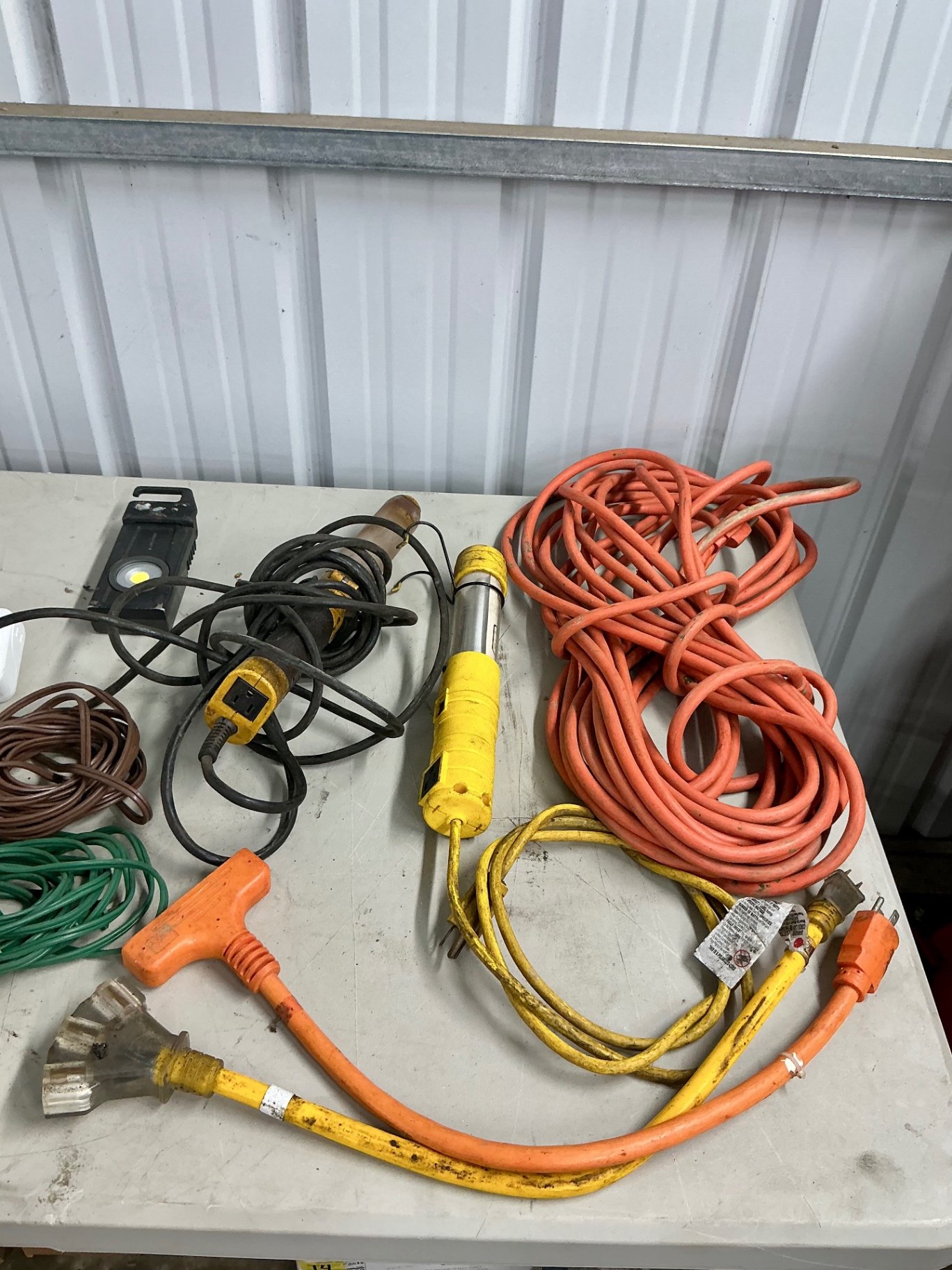 Assorted extension cords and lighting - image 5 of 5