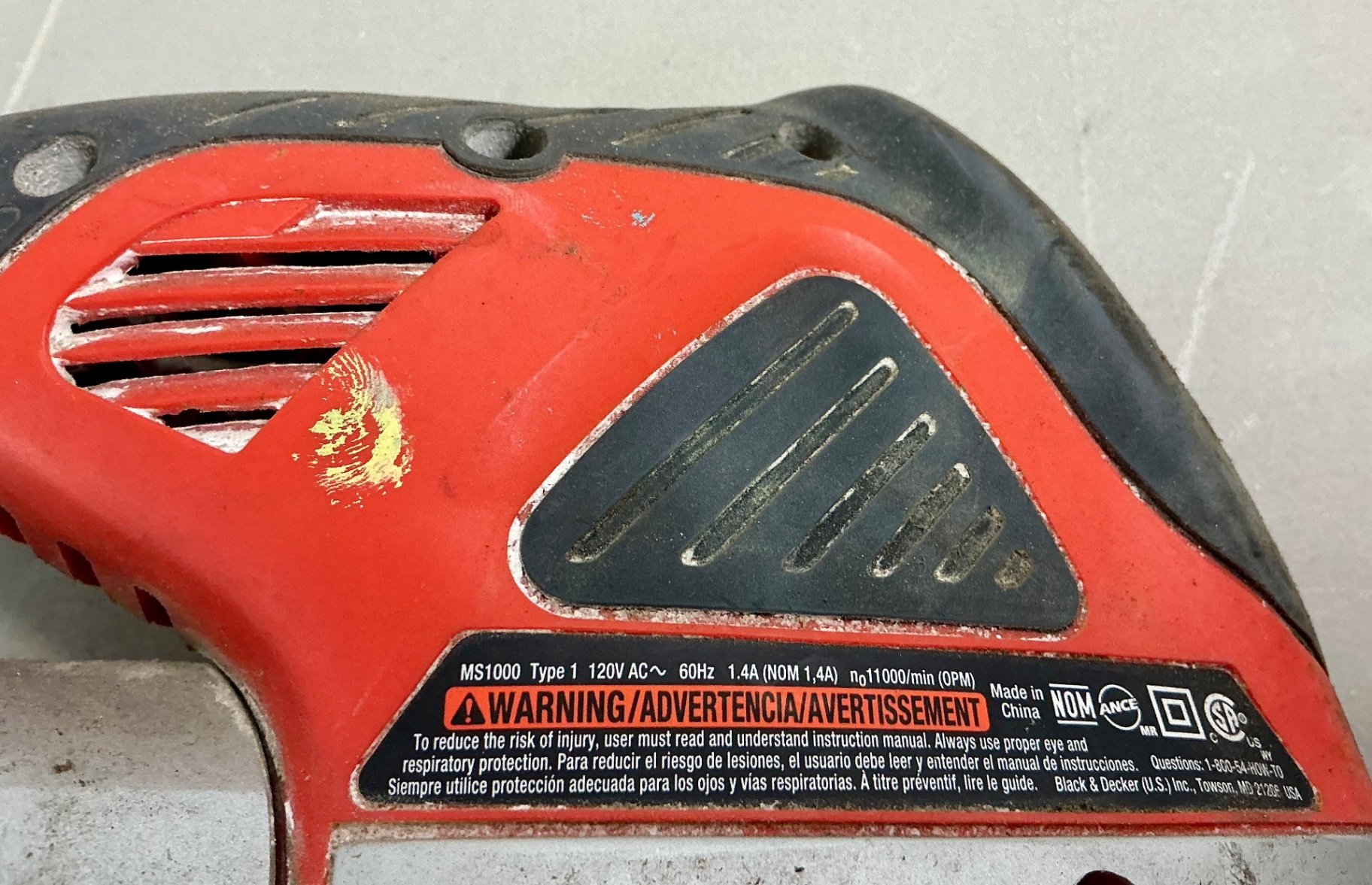 Delta belt/disc sander with assorted sanding discs and power tools - image 6 of 6