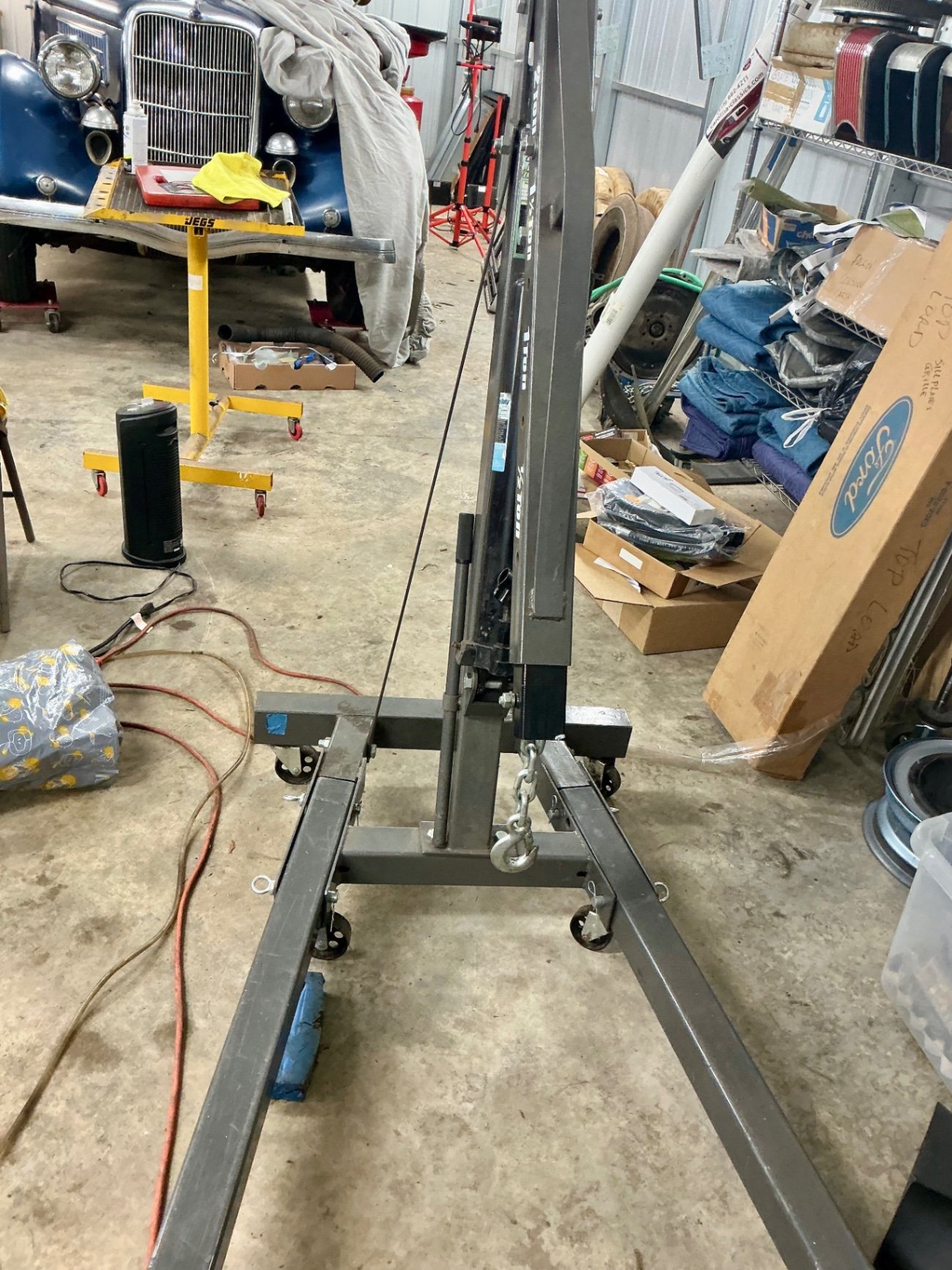 Pittsburgh 2-Ton Folding Engine Crane - image 2 of 7