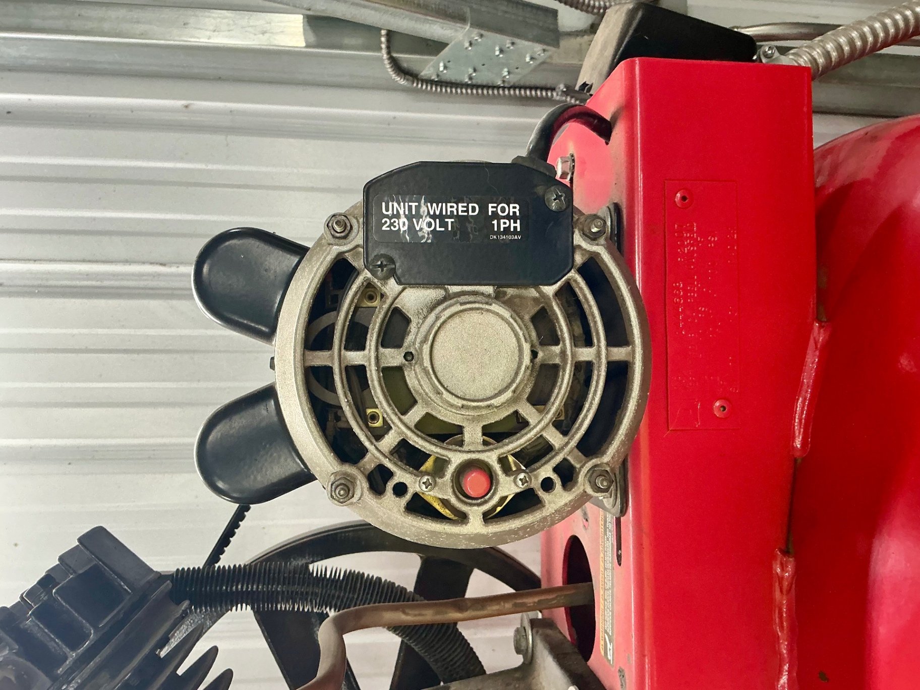 Husky Pro 80-Gallon Cast-Iron Two-Stage Air Compressor - image 4 of 5