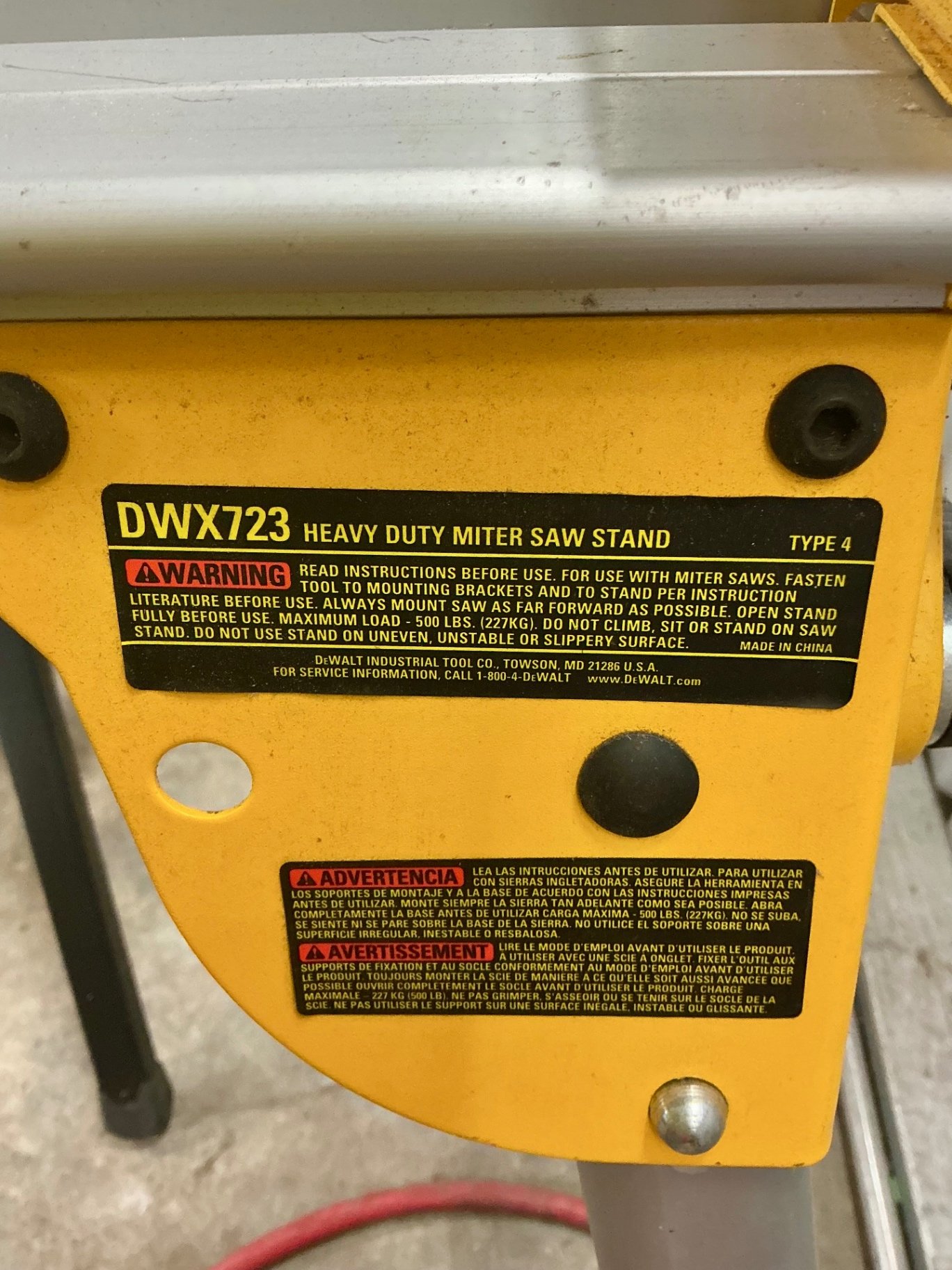 DeWalt heavy-duty miter saw stand with extendable rails - image 3 of 5