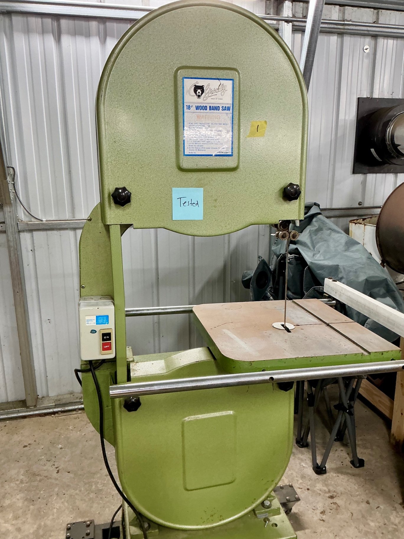Grizzly 18-Inch Wood Band Saw - image 2 of 11