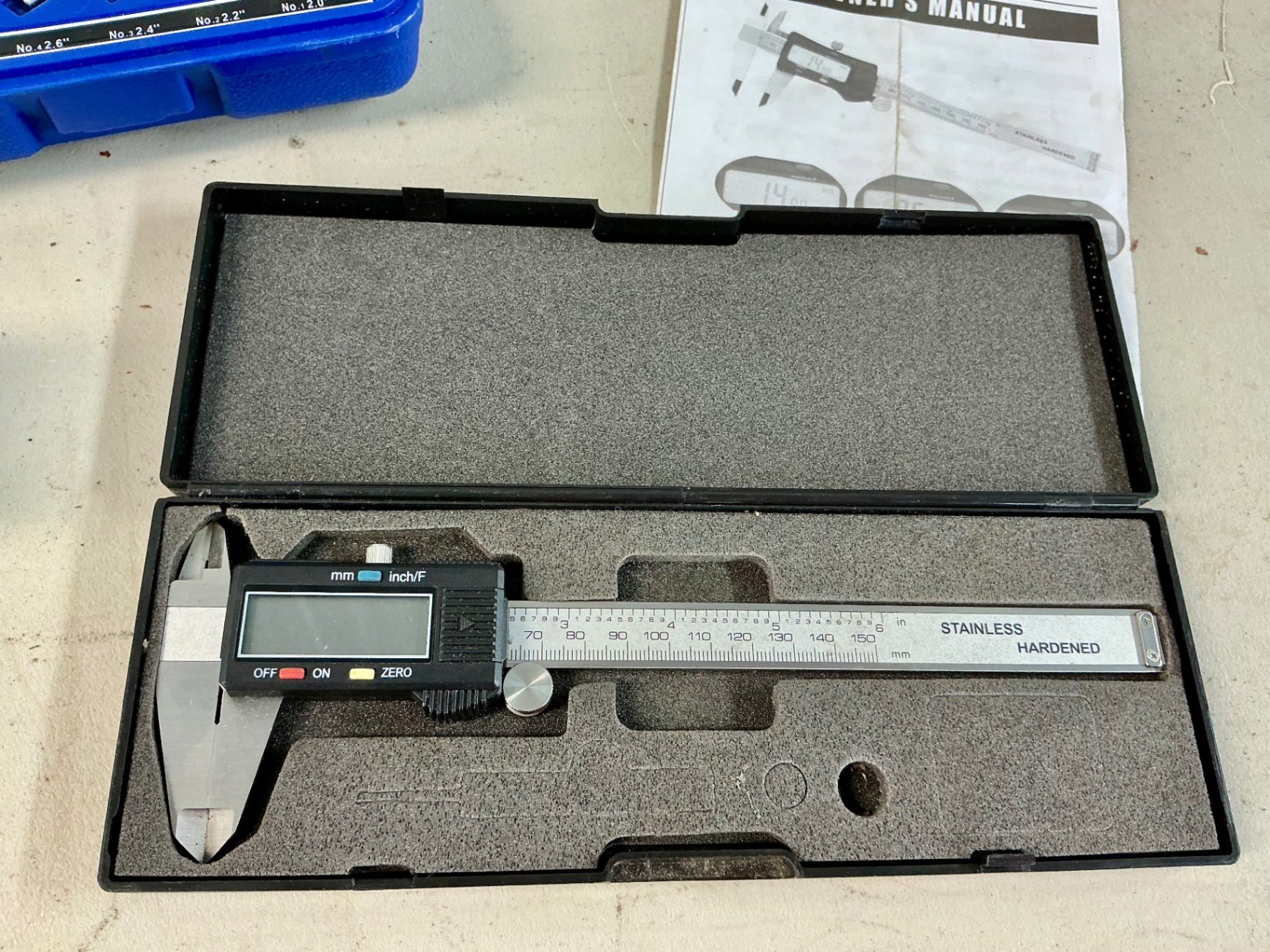 Measuring tools set: bore gauge kit, digital caliper, and dial indicator - image 5 of 8
