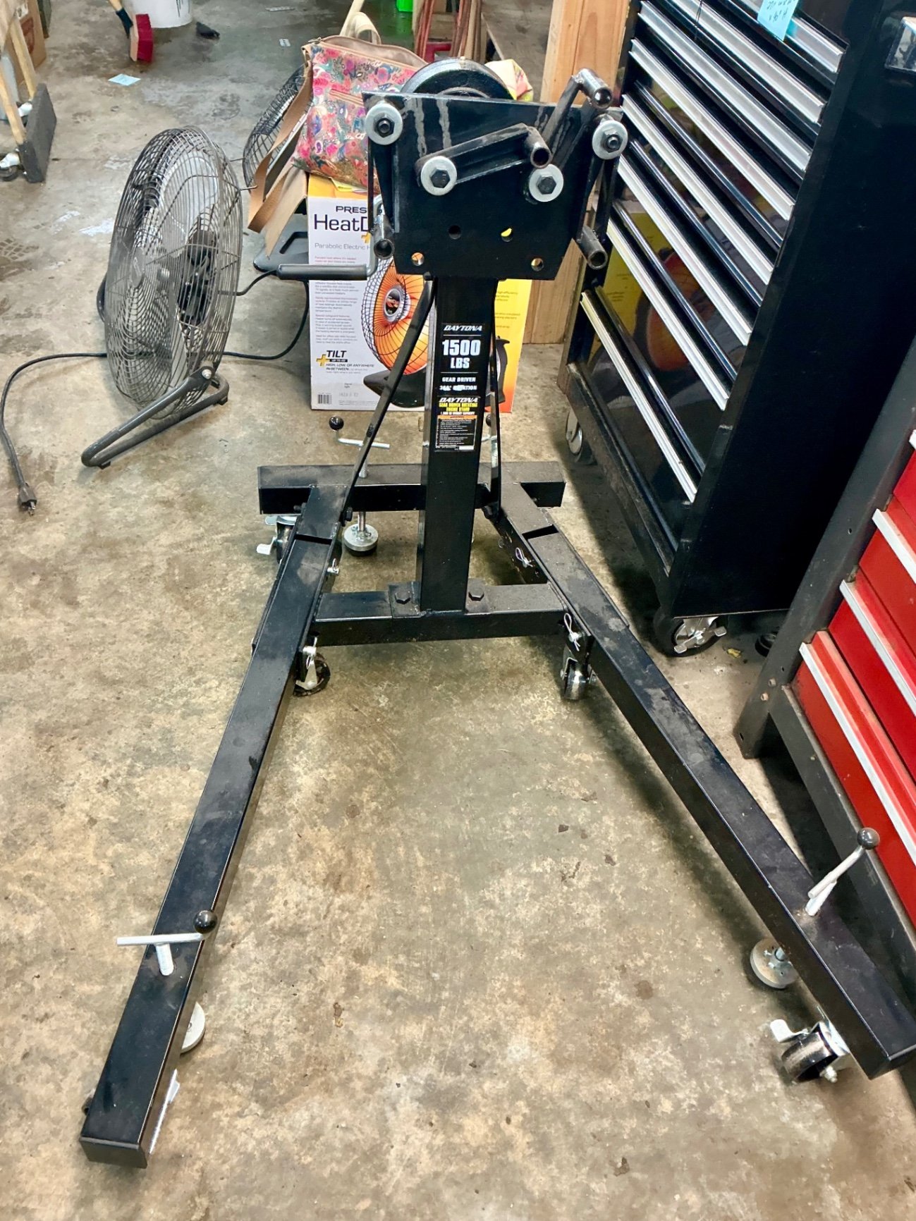 Daytona 1500 lb Gear-Driven Engine Stand - image 1 of 4
