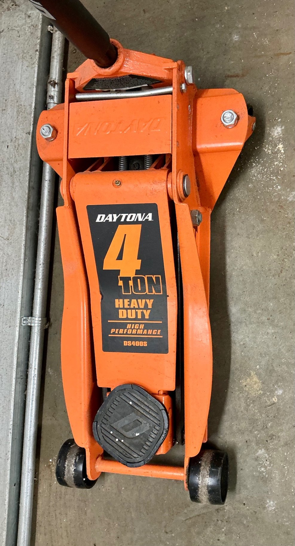 Daytona 4-Ton Heavy-Duty Floor Jack - image 1 of 3
