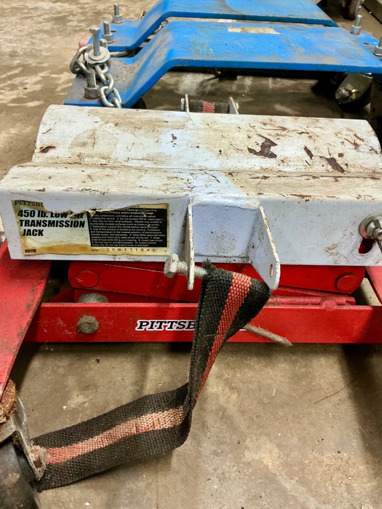 Pittsburgh 2-Ton Load Leveler and 450-lb Transmission Jack - image 5 of 6