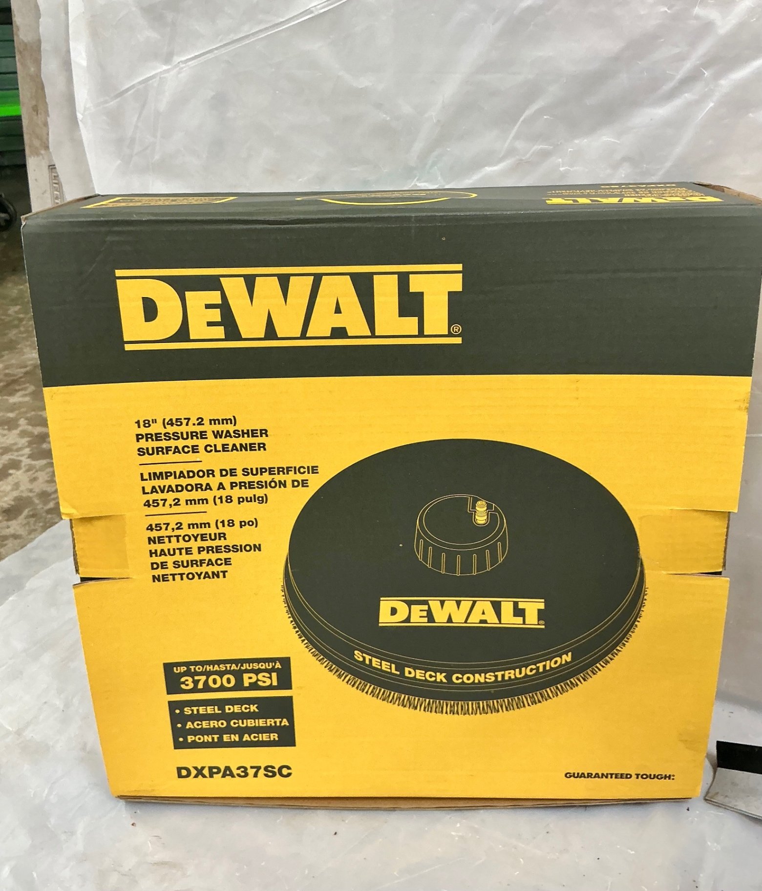 DeWALT 18-Inch Pressure Washer Surface Cleaner and Wet/Dry Vacuum - image 2 of 6